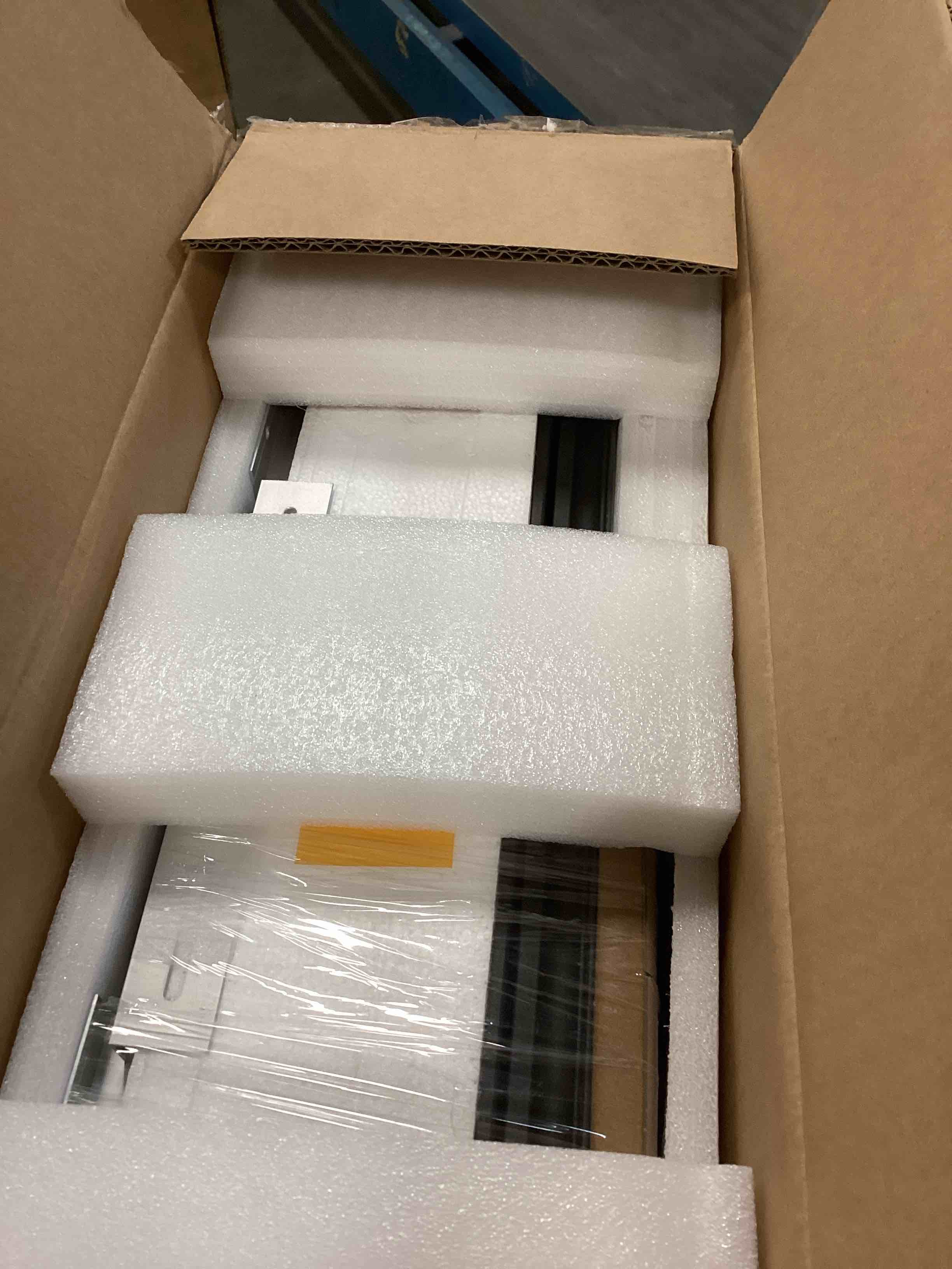 https://s3.amazonaws.com/lotting-images-prod/bidfta/YEL5979509_1709049031396.jpeg