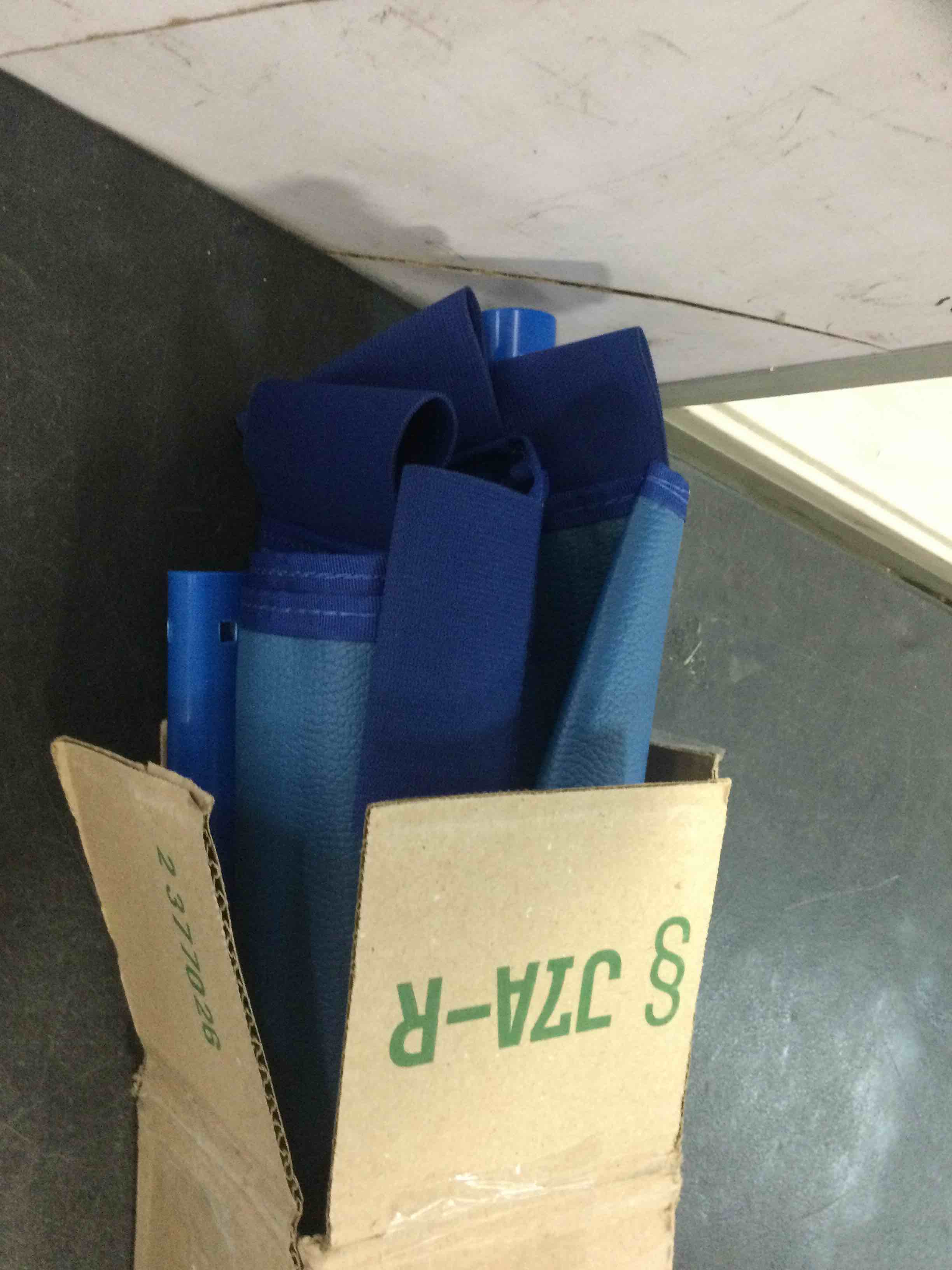 https://s3.amazonaws.com/lotting-images-prod/bidfta/YEL5979586_1709059394197.jpeg
