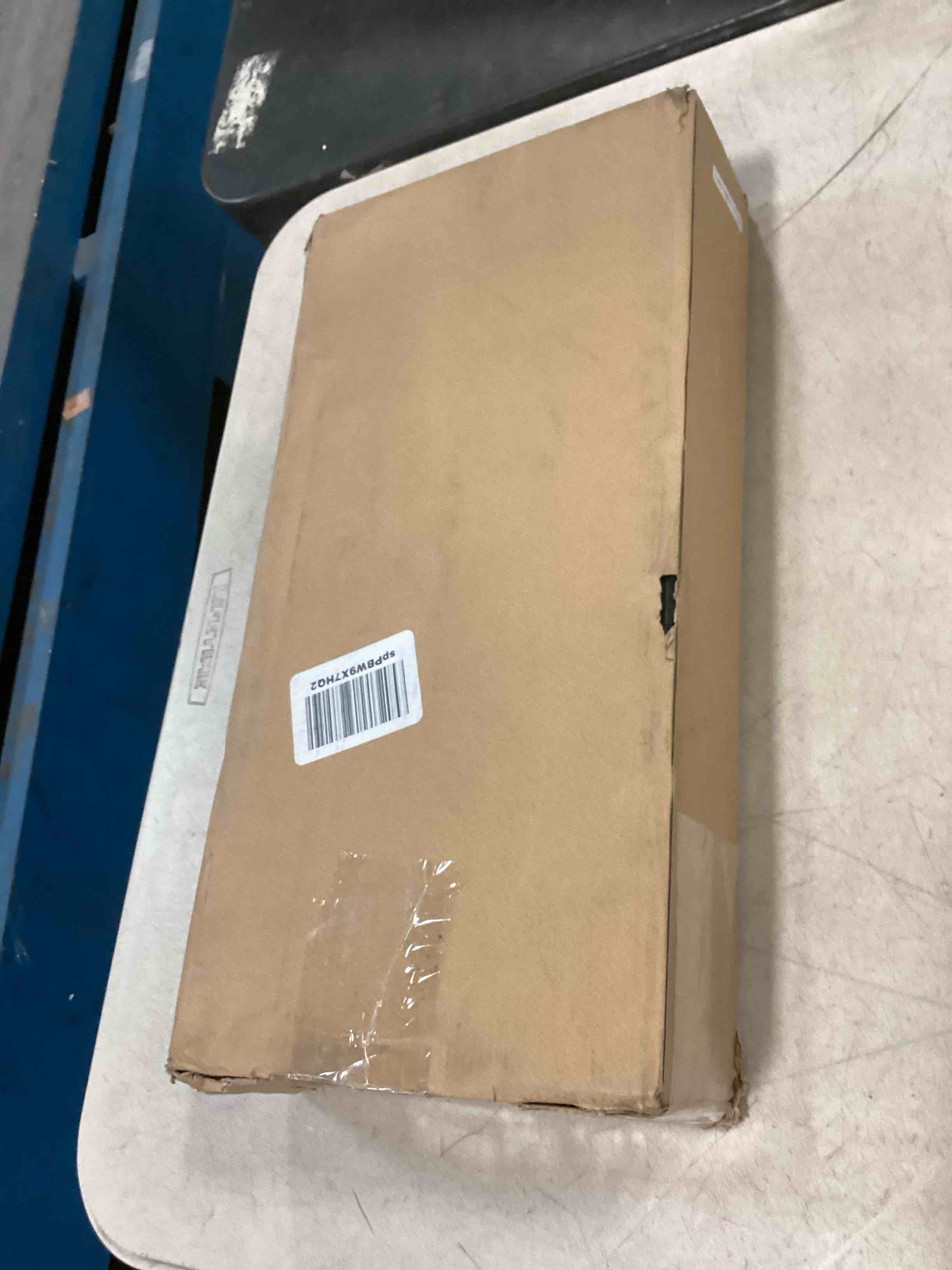 https://s3.amazonaws.com/lotting-images-prod/bidfta/YEL5979779_1709139194100.jpeg