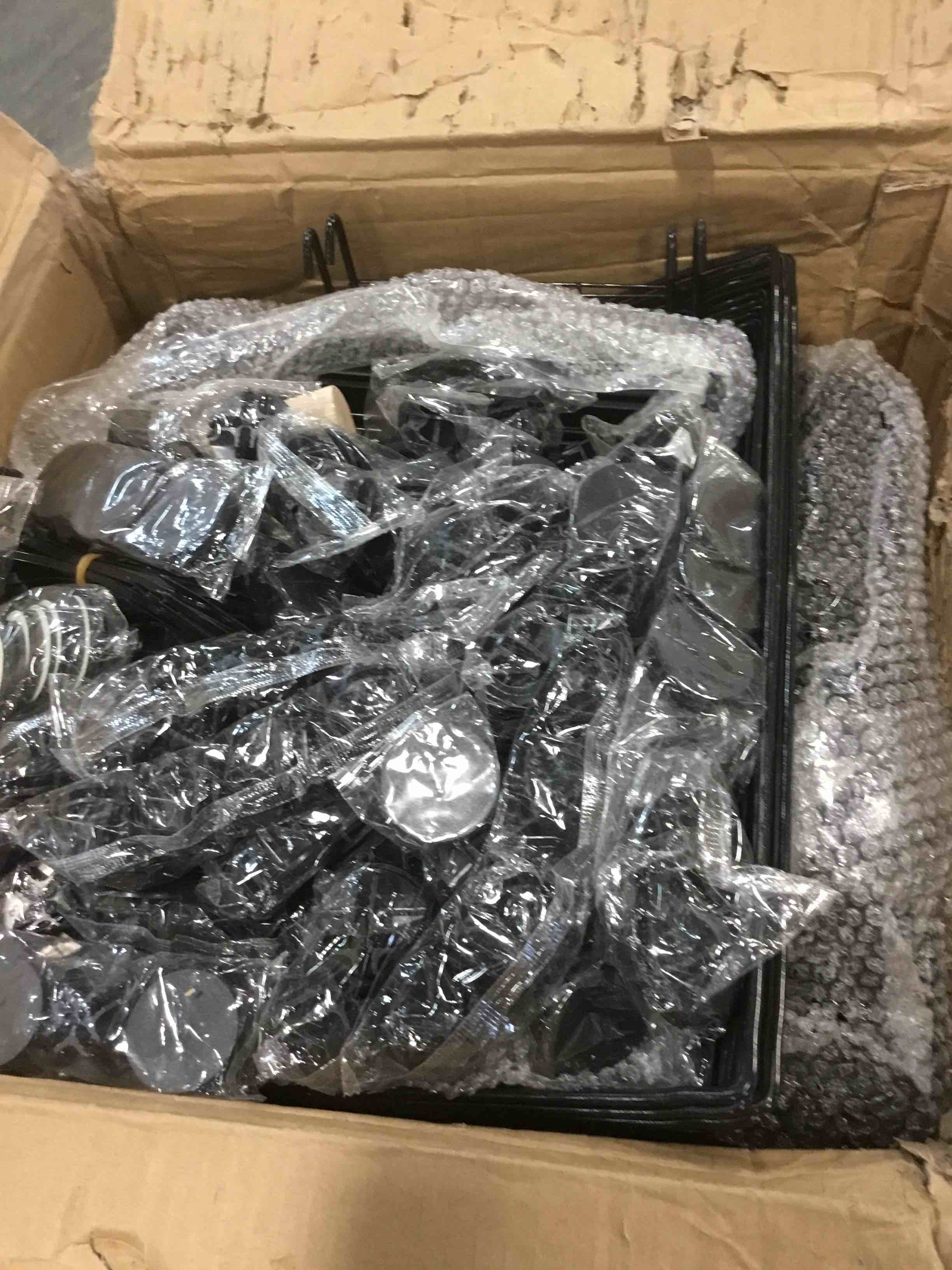 https://s3.amazonaws.com/lotting-images-prod/bidfta/YEL5979881_1709154165363.jpeg