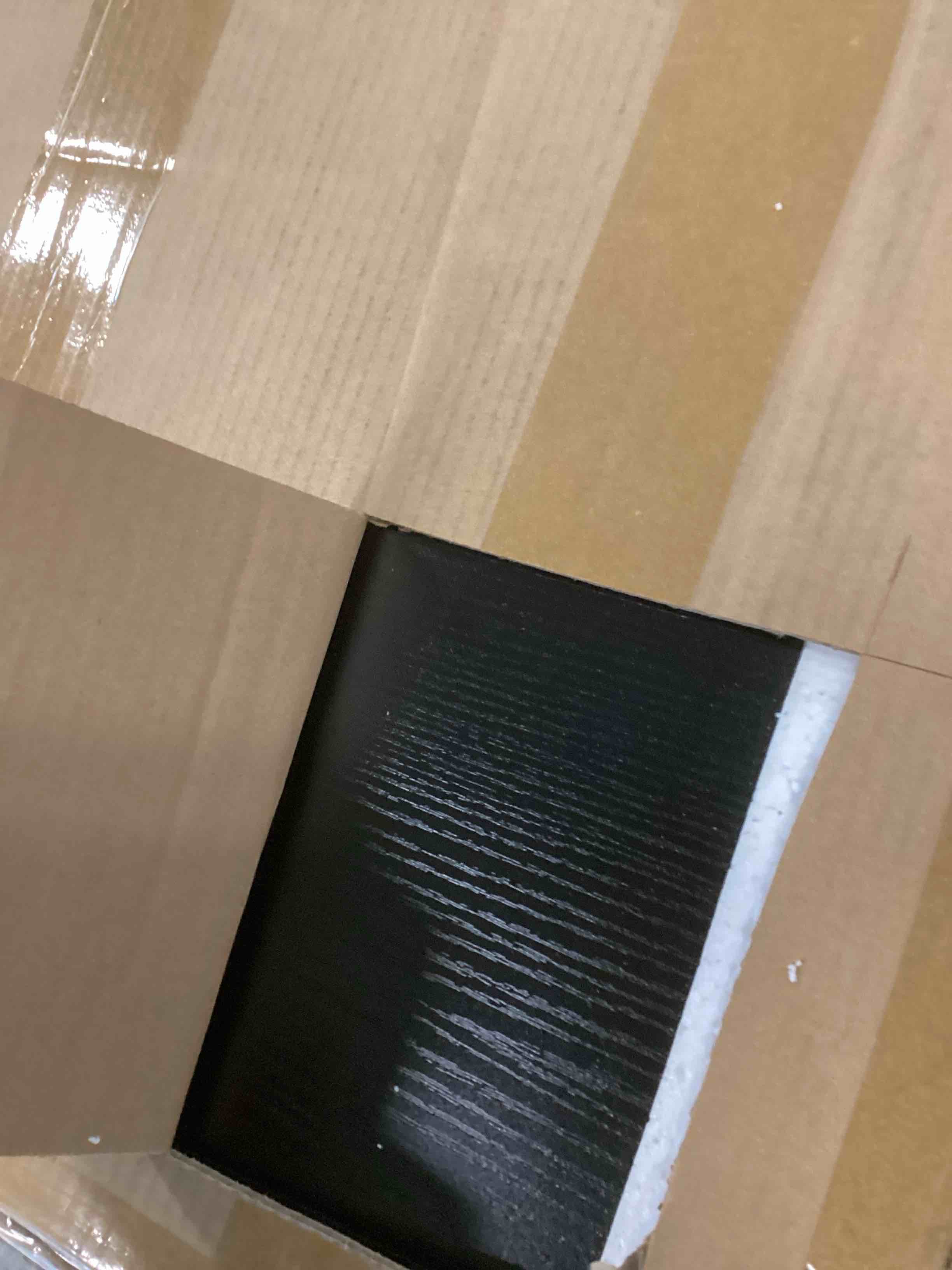 https://s3.amazonaws.com/lotting-images-prod/bidfta/YEL5980103_1709232784661.jpeg