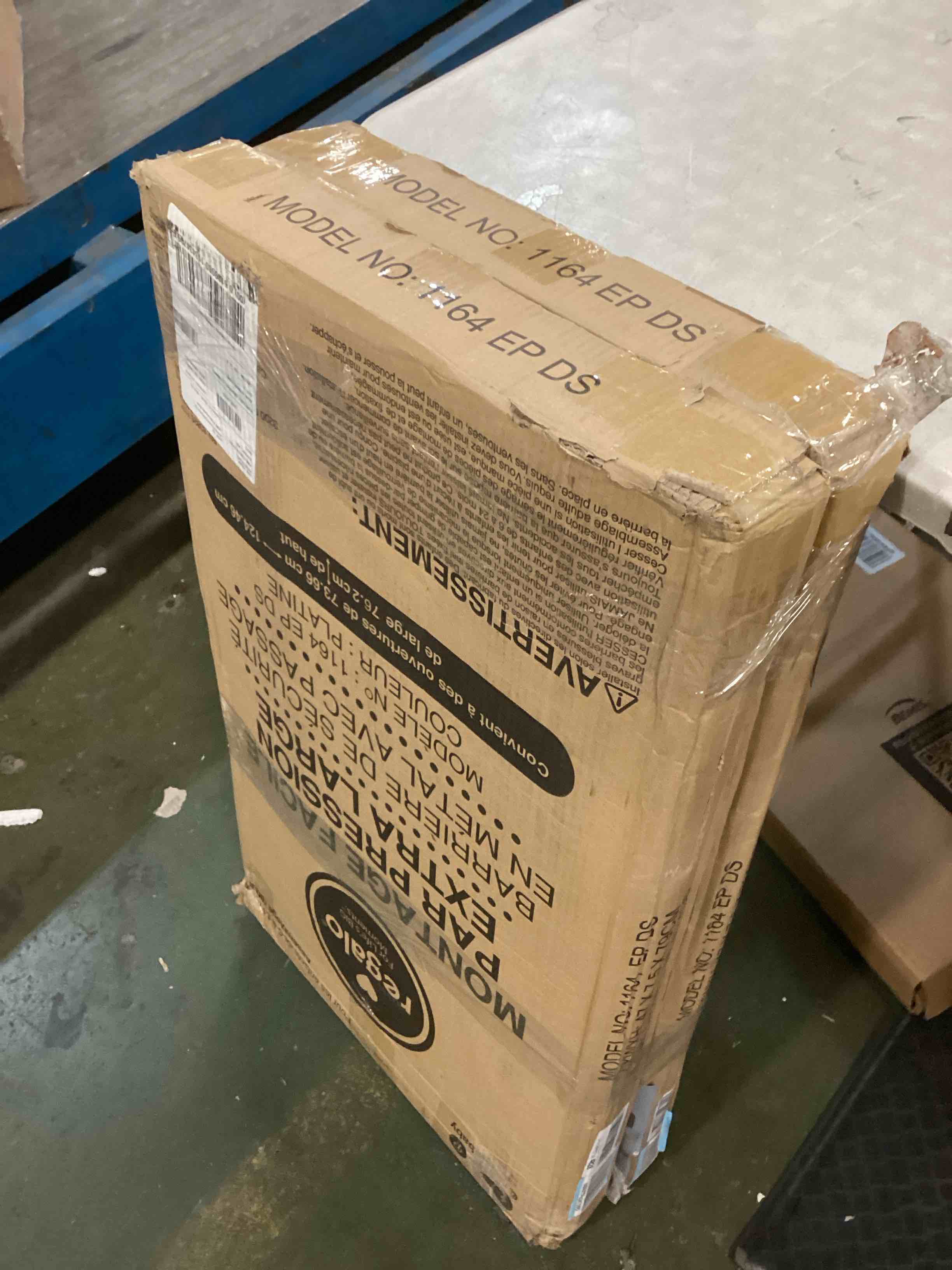 https://s3.amazonaws.com/lotting-images-prod/bidfta/YEL5980304_1709308842016.jpeg
