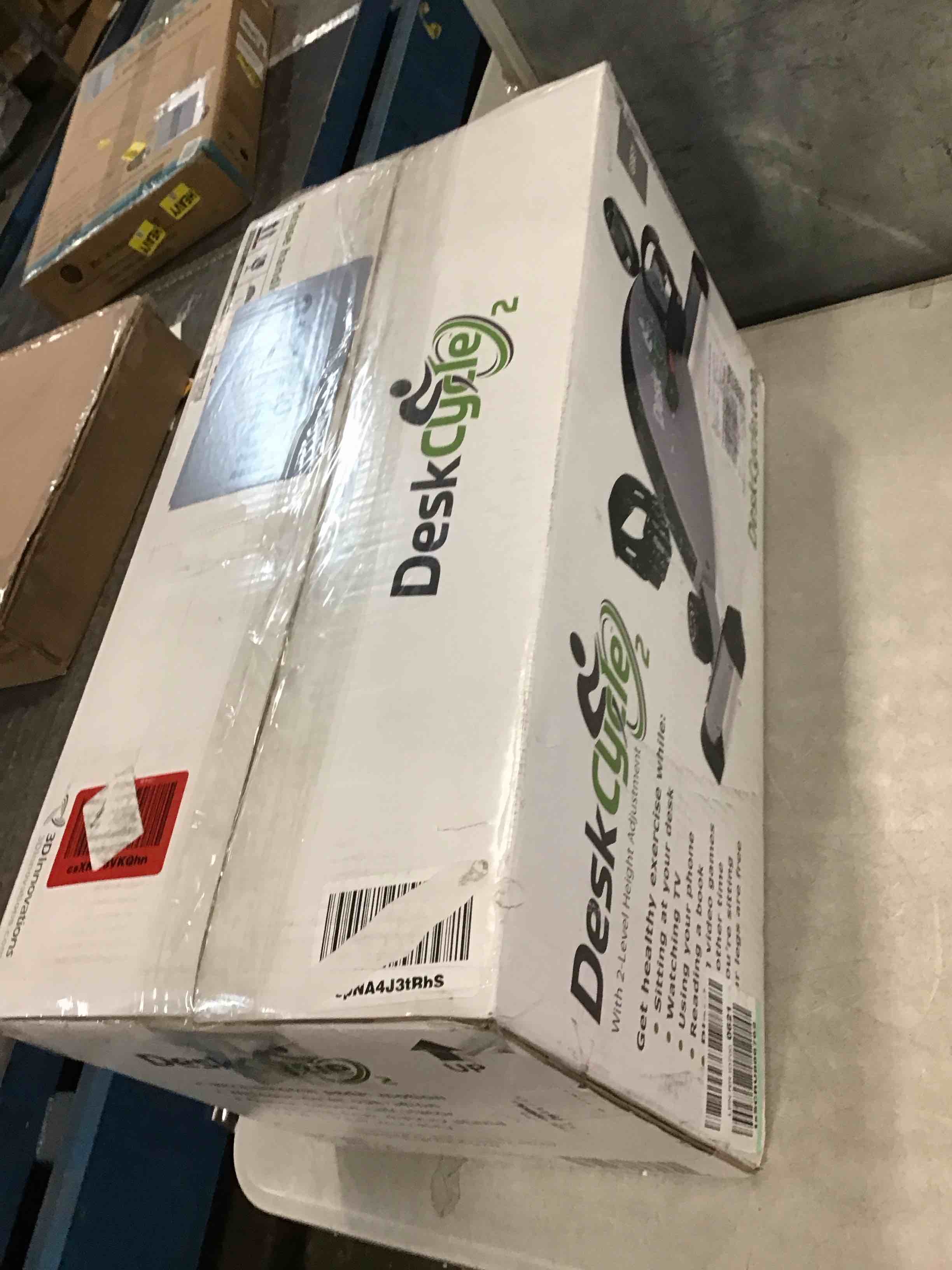 https://s3.amazonaws.com/lotting-images-prod/bidfta/YEL5980504_1709394053439.jpeg