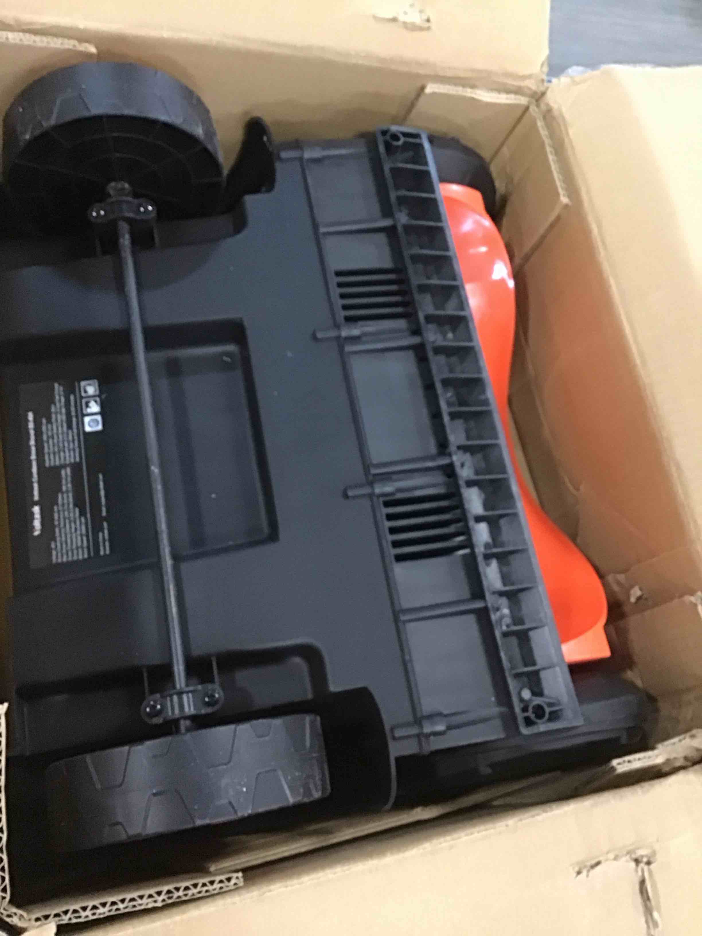 https://s3.amazonaws.com/lotting-images-prod/bidfta/YEL5980509_1709394611438.jpeg