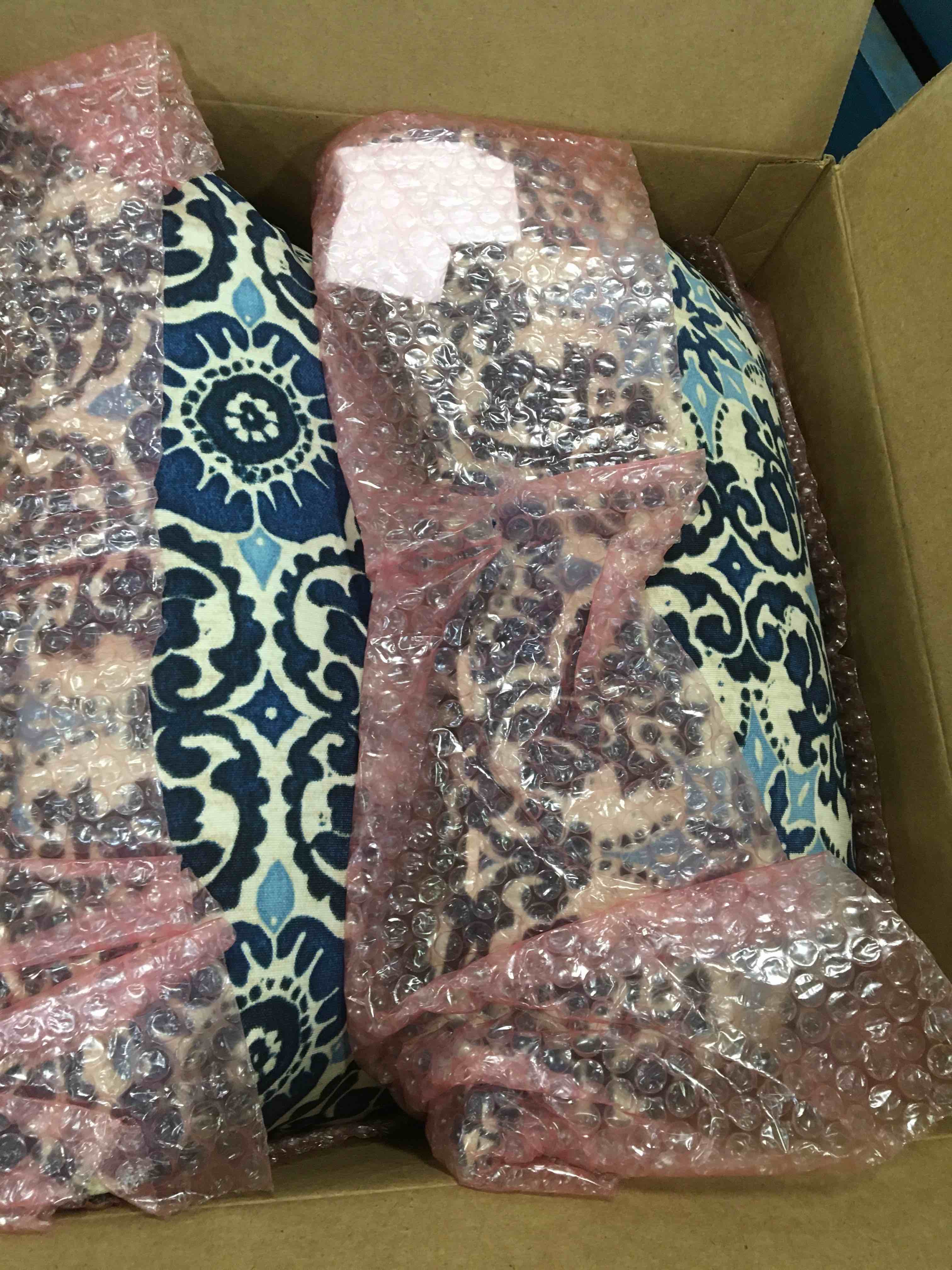 https://s3.amazonaws.com/lotting-images-prod/bidfta/YEL5980875_1709586451932.jpeg