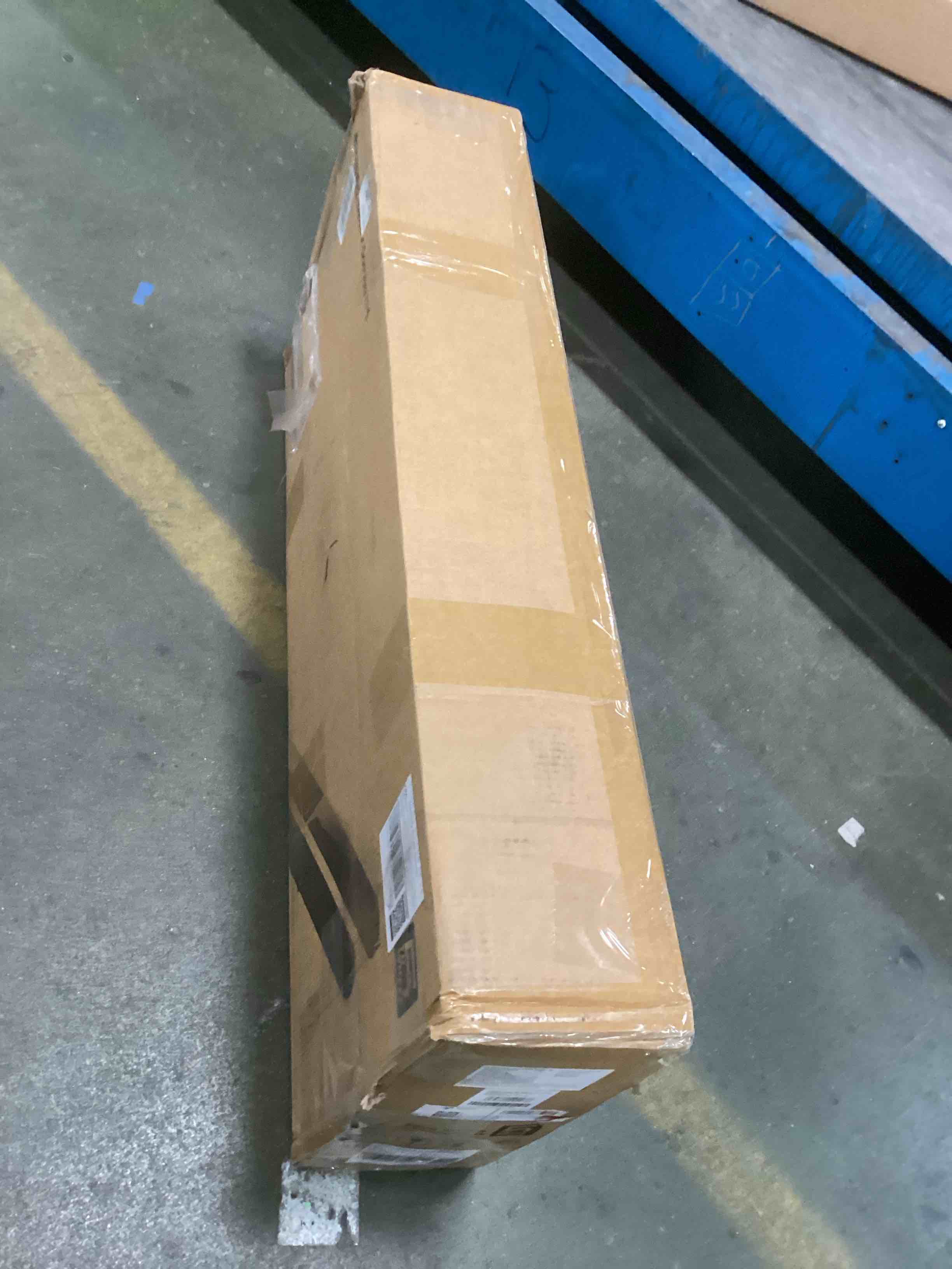 https://s3.amazonaws.com/lotting-images-prod/bidfta/YEL5980883_1709640641748.jpeg