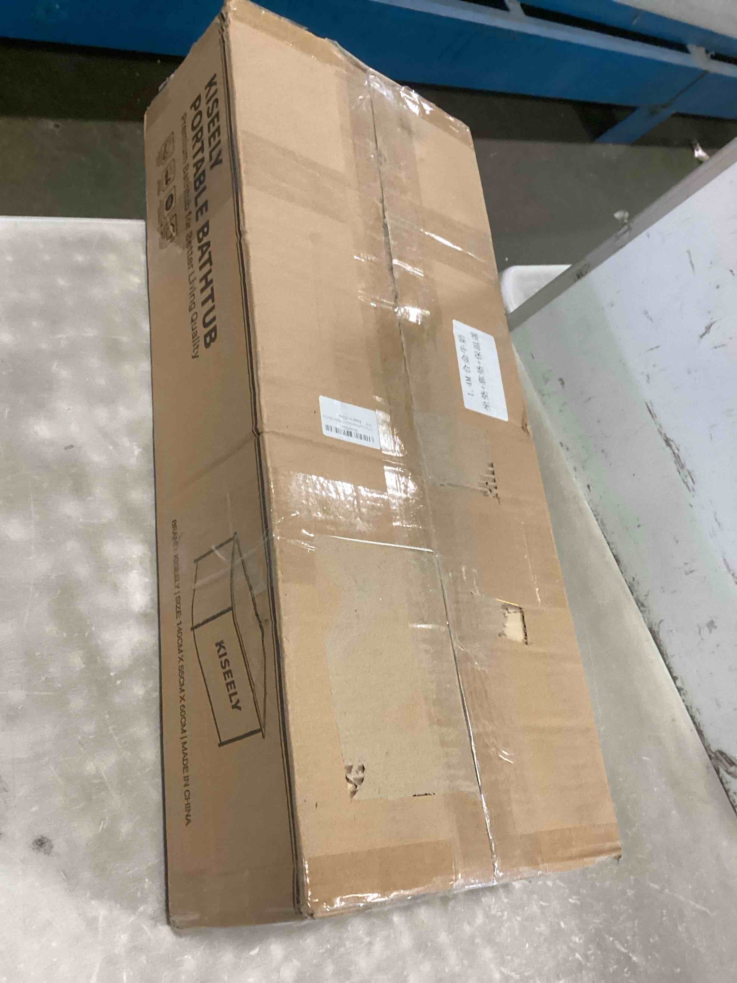 https://s3.amazonaws.com/lotting-images-prod/bidfta/YEL5980940_1709647653598.jpeg
