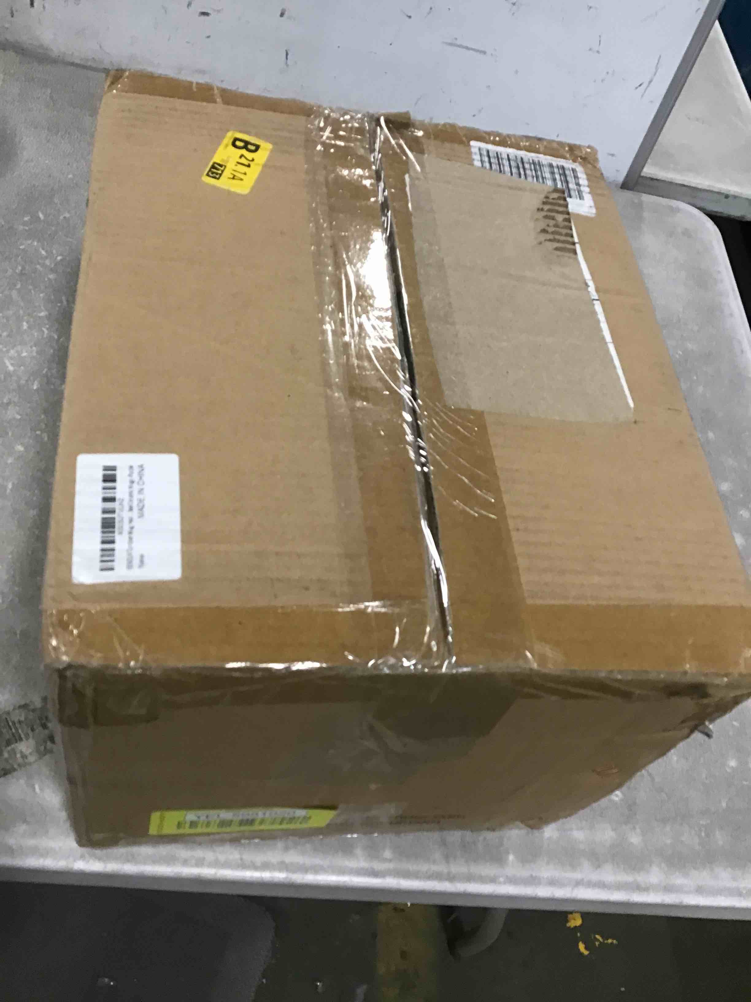 https://s3.amazonaws.com/lotting-images-prod/bidfta/YEL5981020_1708961480131.jpeg