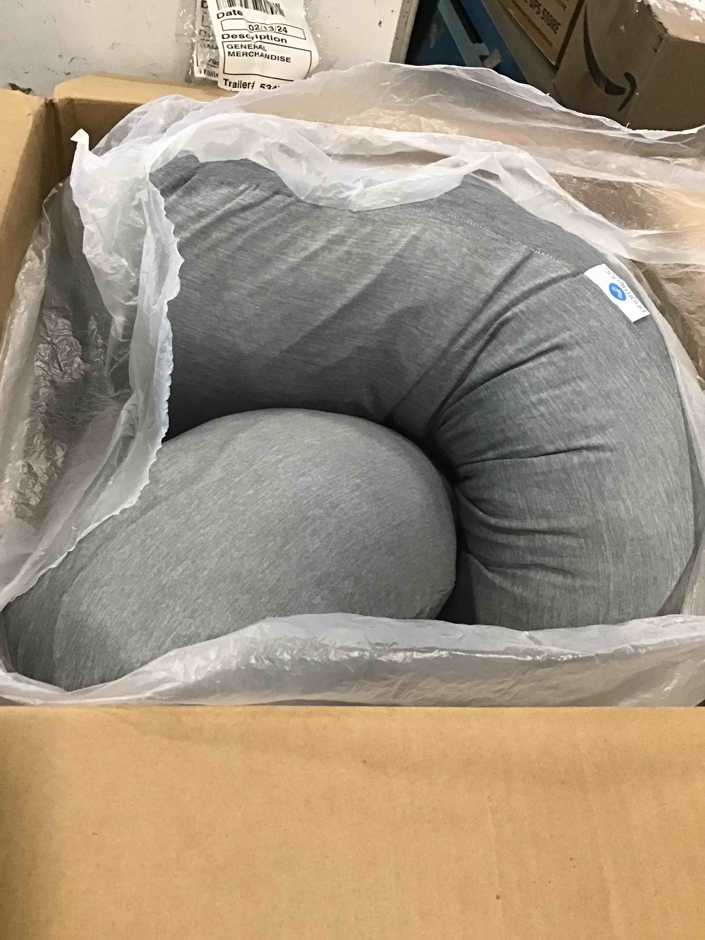 https://s3.amazonaws.com/lotting-images-prod/bidfta/YEL5981076_1708968641446.jpeg