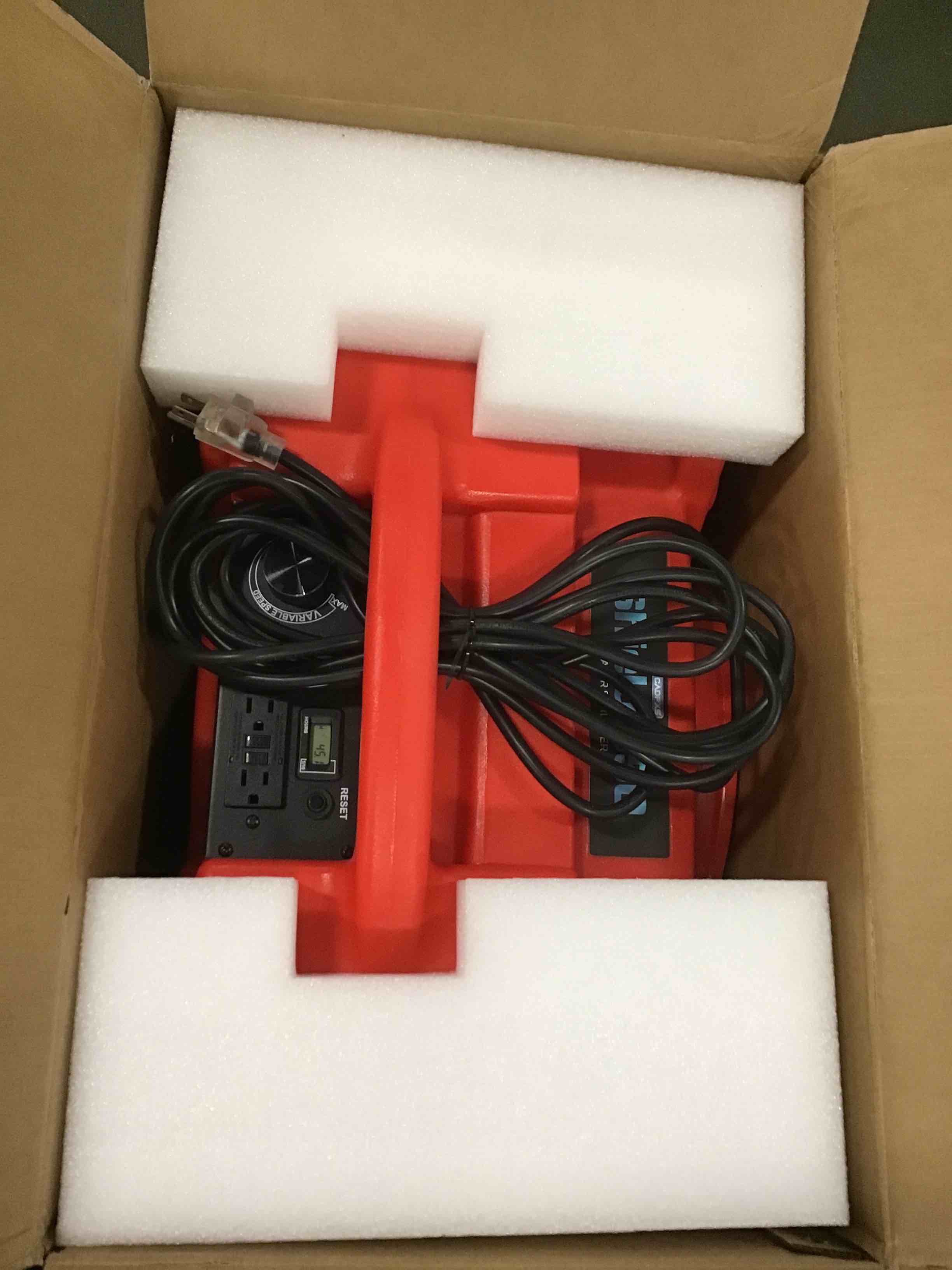 https://s3.amazonaws.com/lotting-images-prod/bidfta/YEL5981514_1709139289569.jpeg