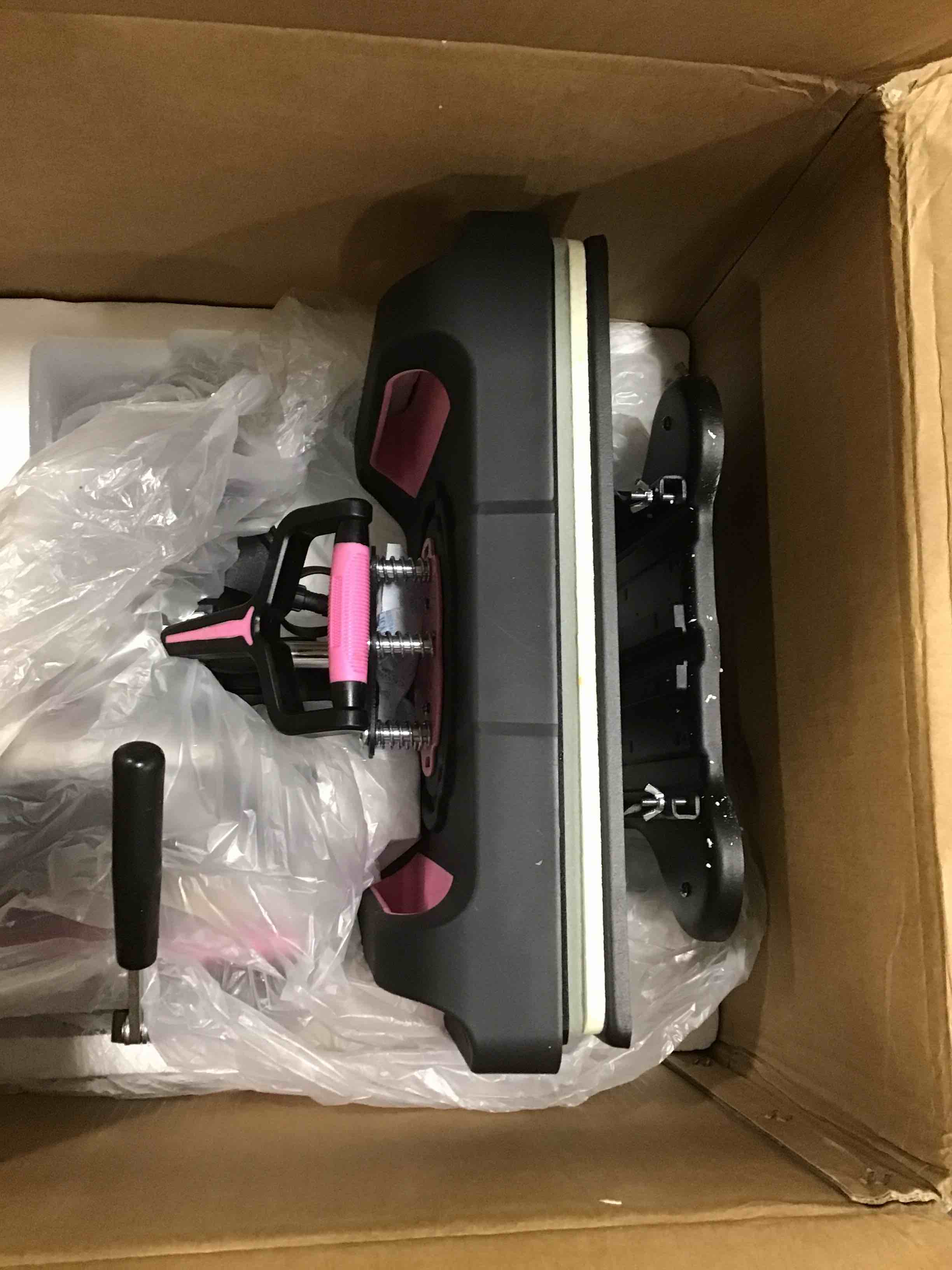 https://s3.amazonaws.com/lotting-images-prod/bidfta/YEL5981978_1709316076843.jpeg