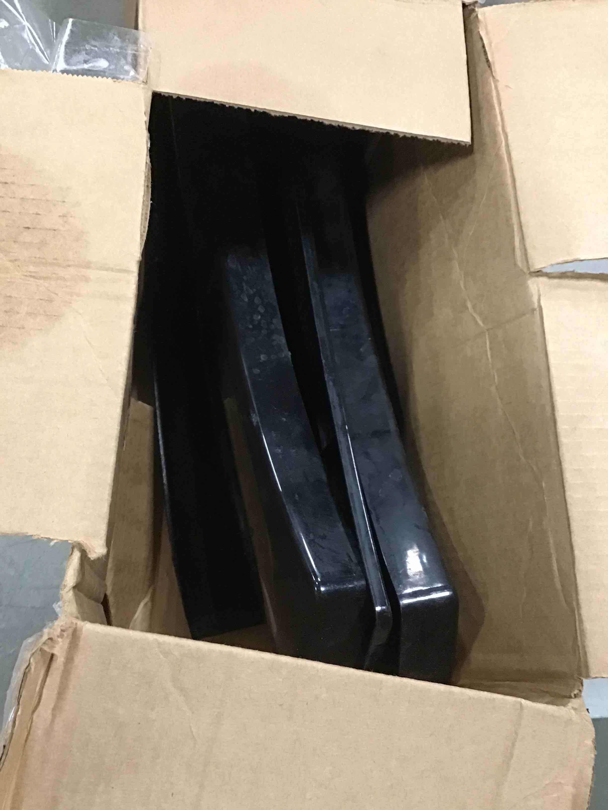 https://s3.amazonaws.com/lotting-images-prod/bidfta/YEL5982092_1709384344141.jpeg