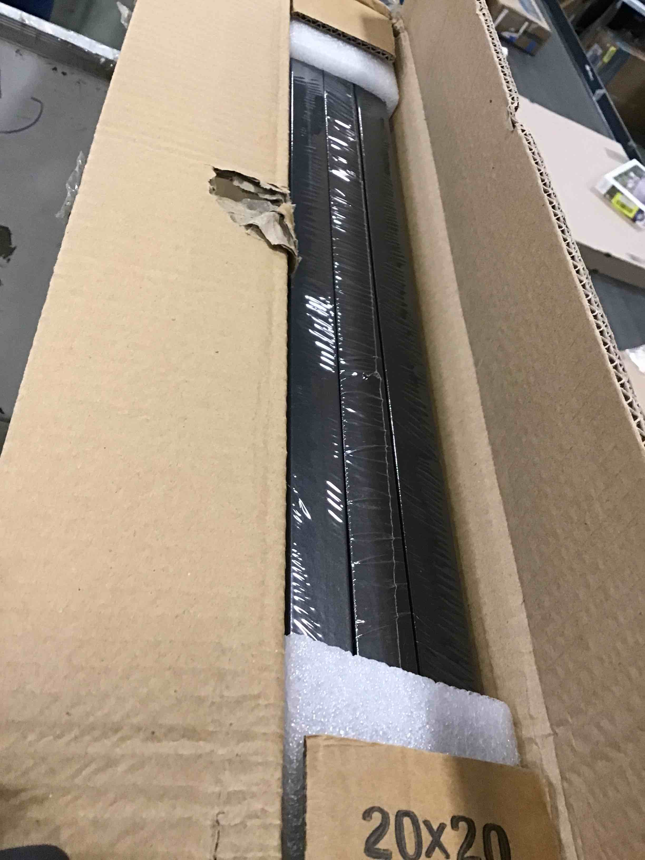 https://s3.amazonaws.com/lotting-images-prod/bidfta/YEL5982160_1709393612429.jpeg