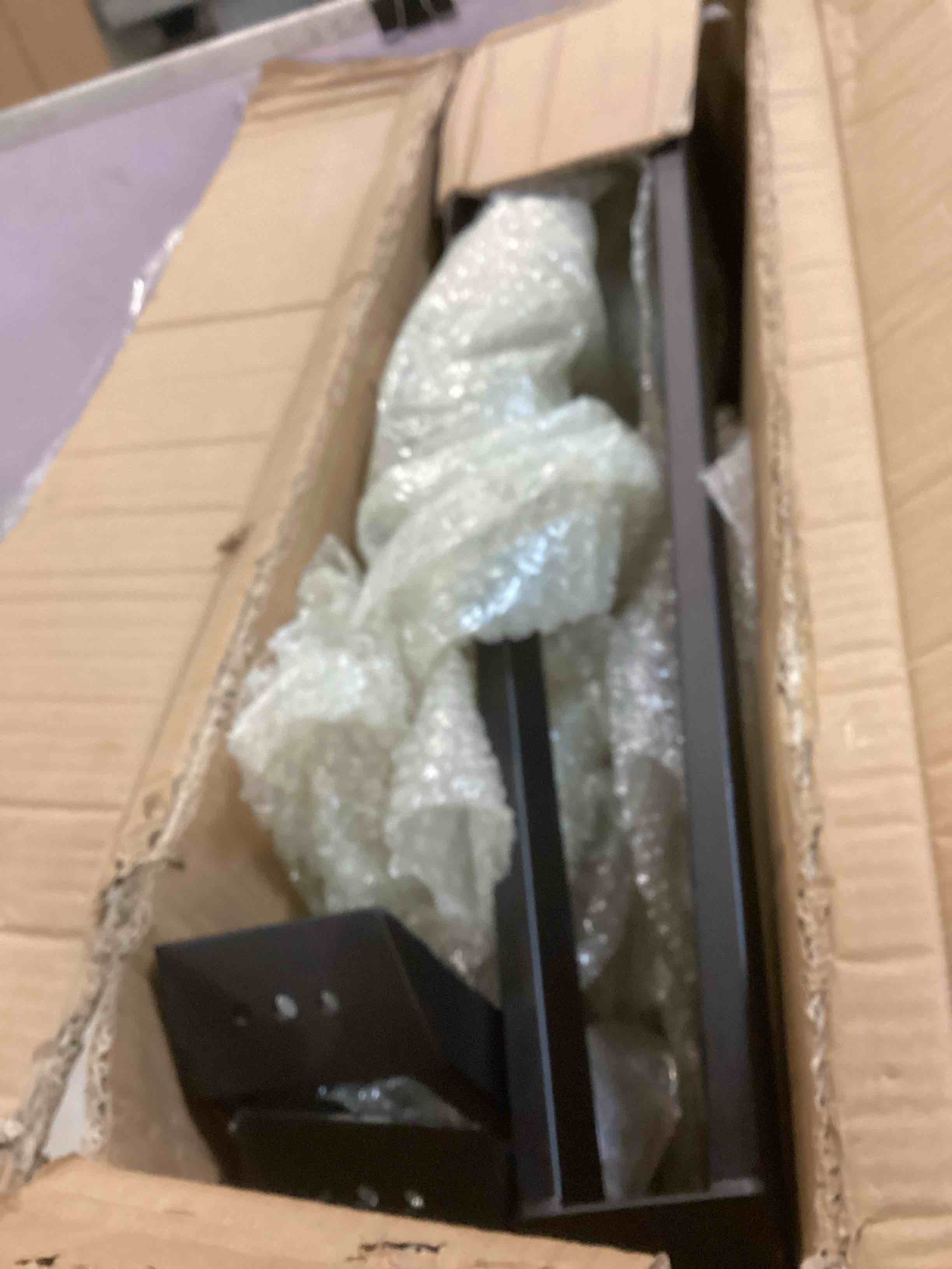 https://s3.amazonaws.com/lotting-images-prod/bidfta/YEL5982326_1709474511938.jpeg