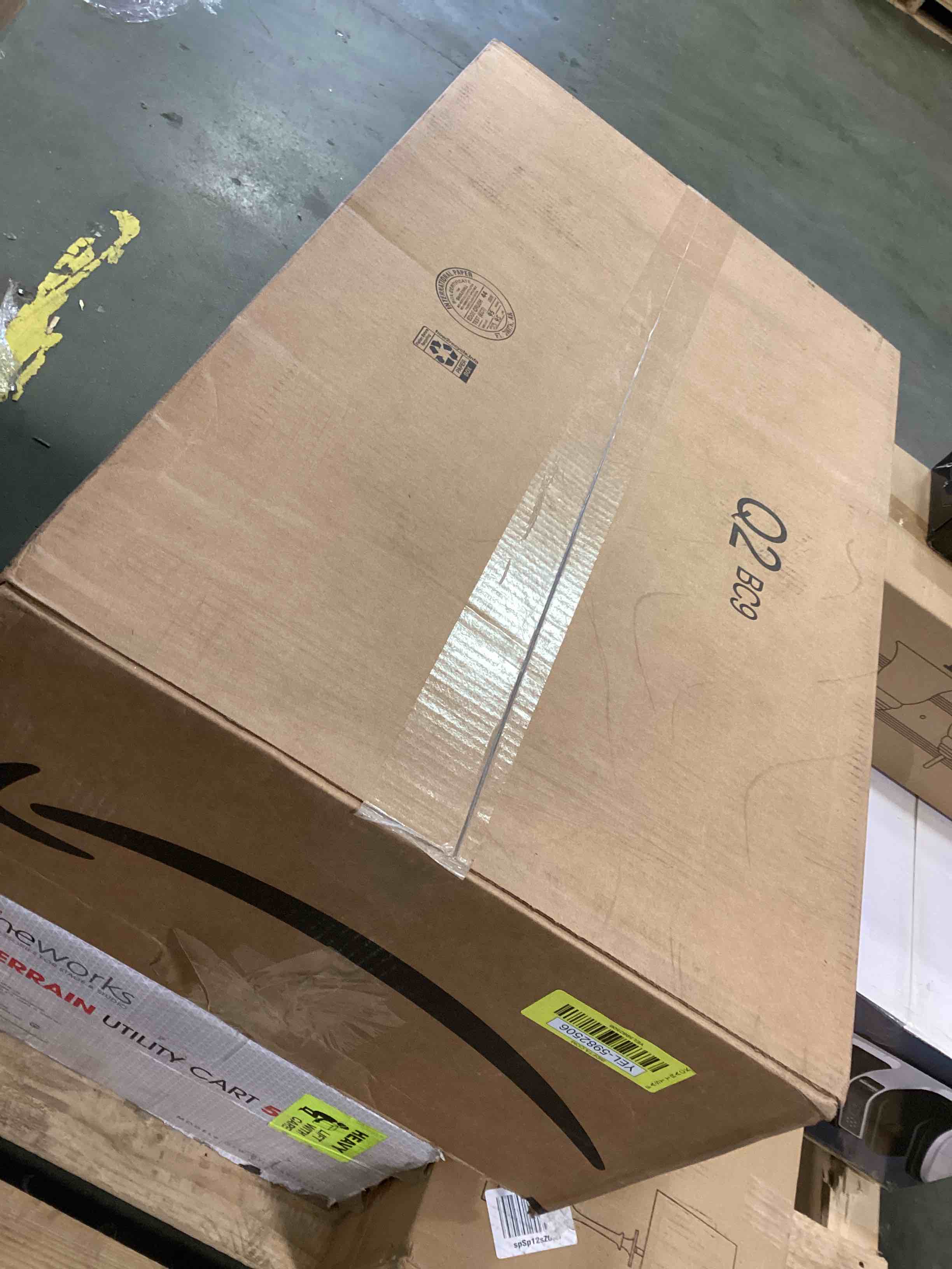 https://s3.amazonaws.com/lotting-images-prod/bidfta/YEL5982506_1709044939687.jpeg