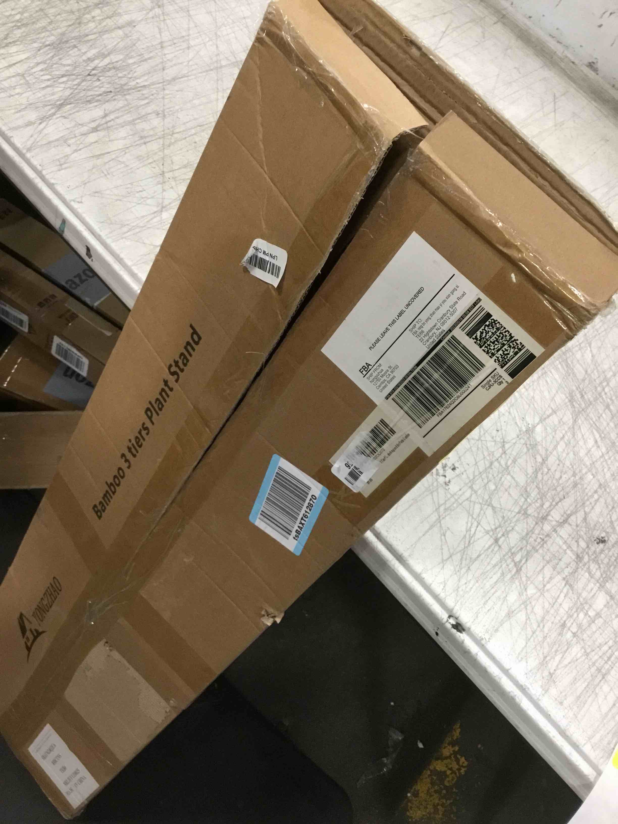 https://s3.amazonaws.com/lotting-images-prod/bidfta/YEL5982815_1709147053601.jpeg