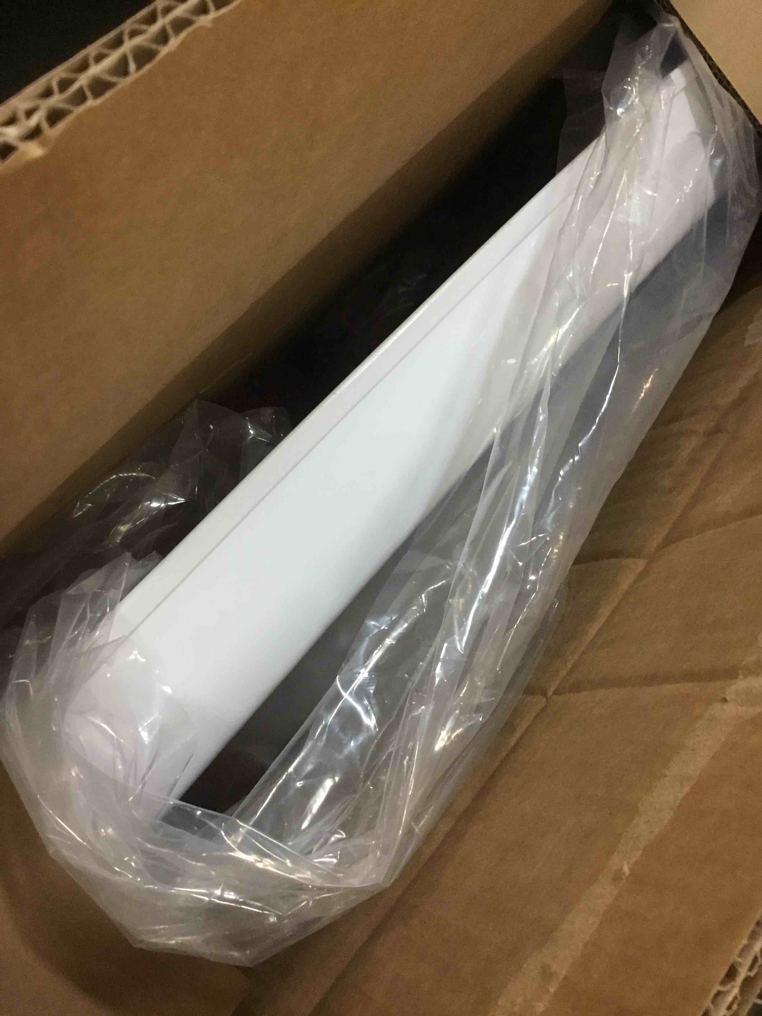 https://s3.amazonaws.com/lotting-images-prod/bidfta/YEL5982881_1709294660890.jpeg
