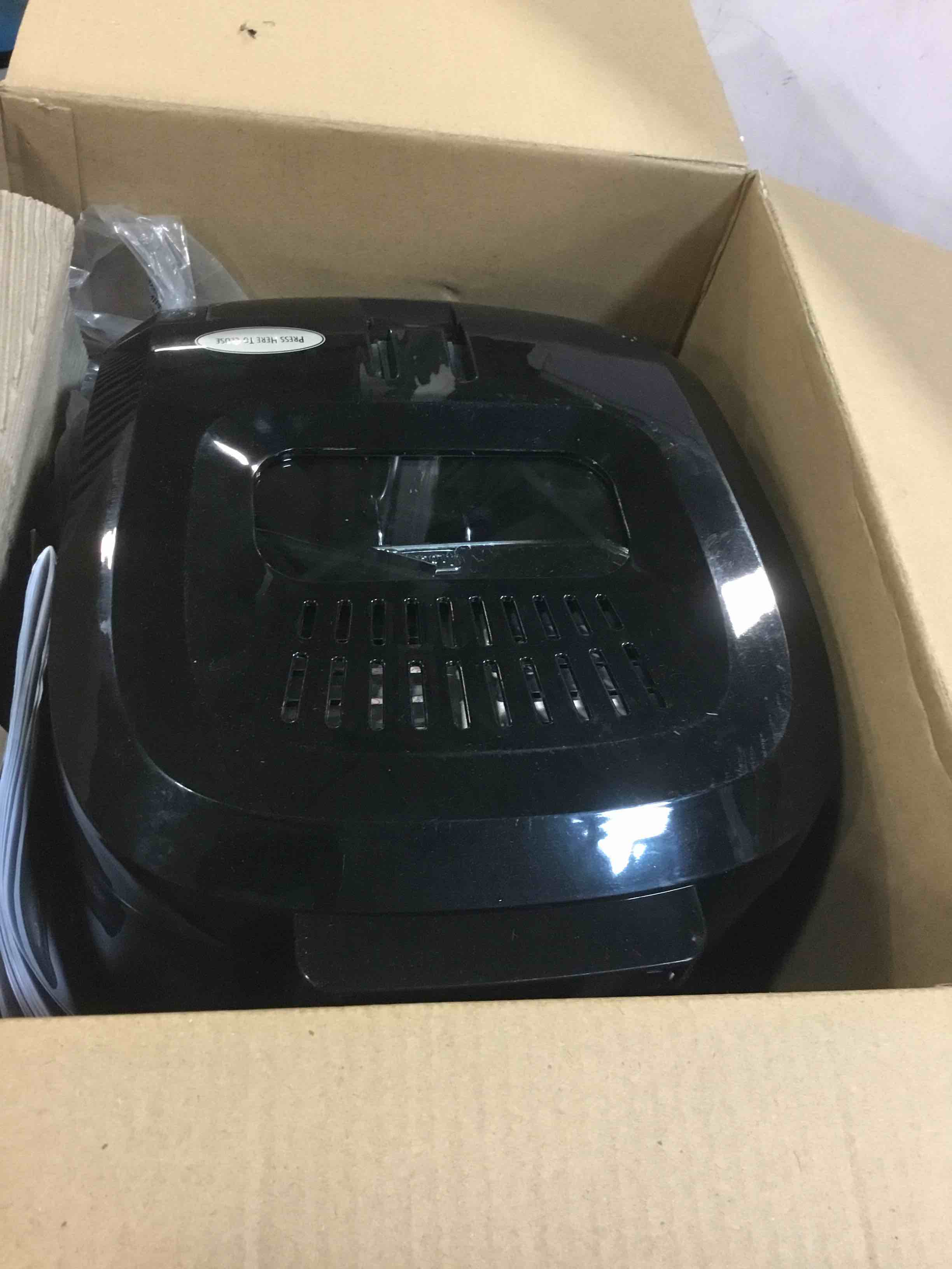 https://s3.amazonaws.com/lotting-images-prod/bidfta/YEL5982911_1709297826186.jpeg