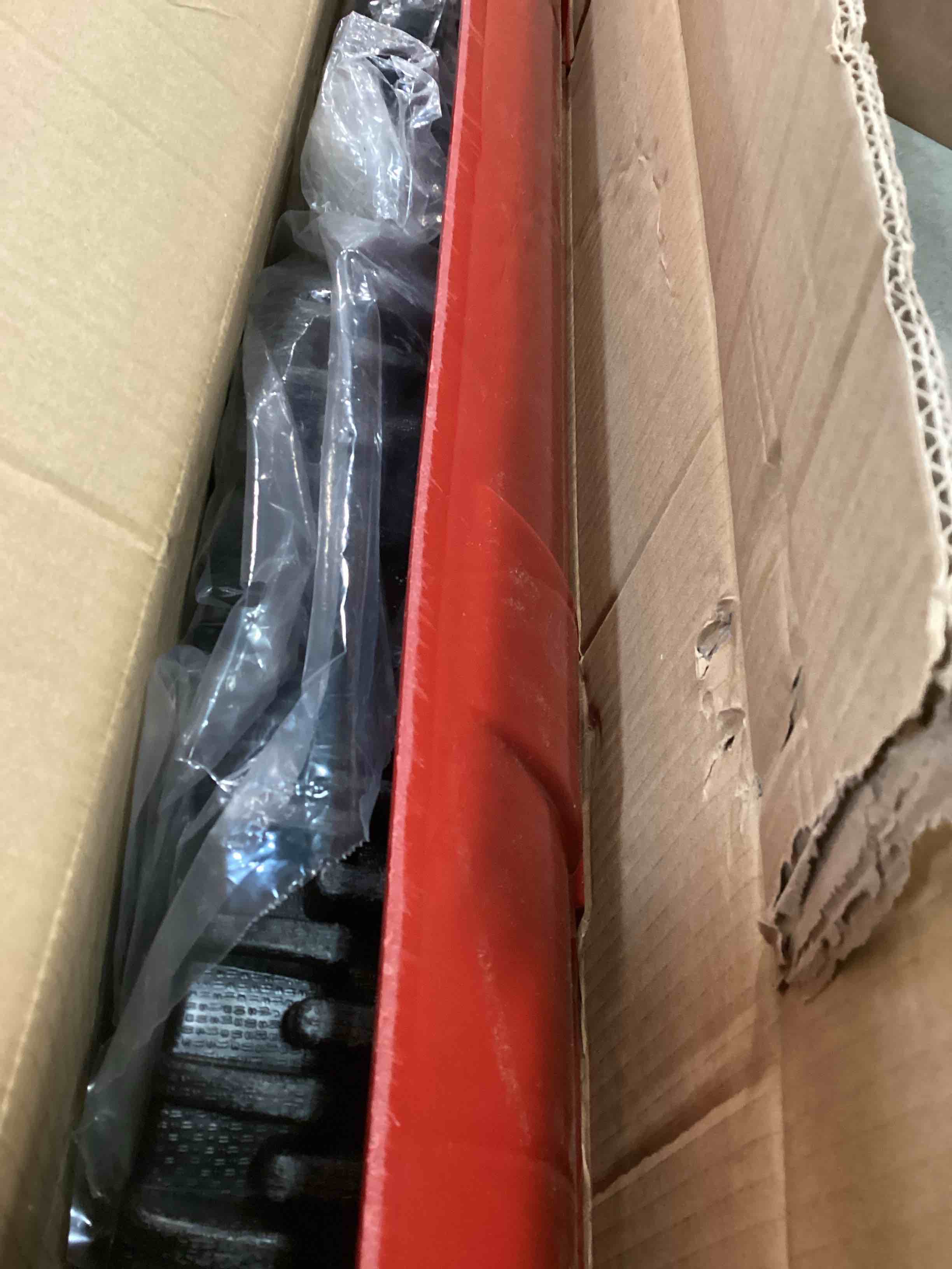 https://s3.amazonaws.com/lotting-images-prod/bidfta/YEL5983235_1709396833673.jpeg