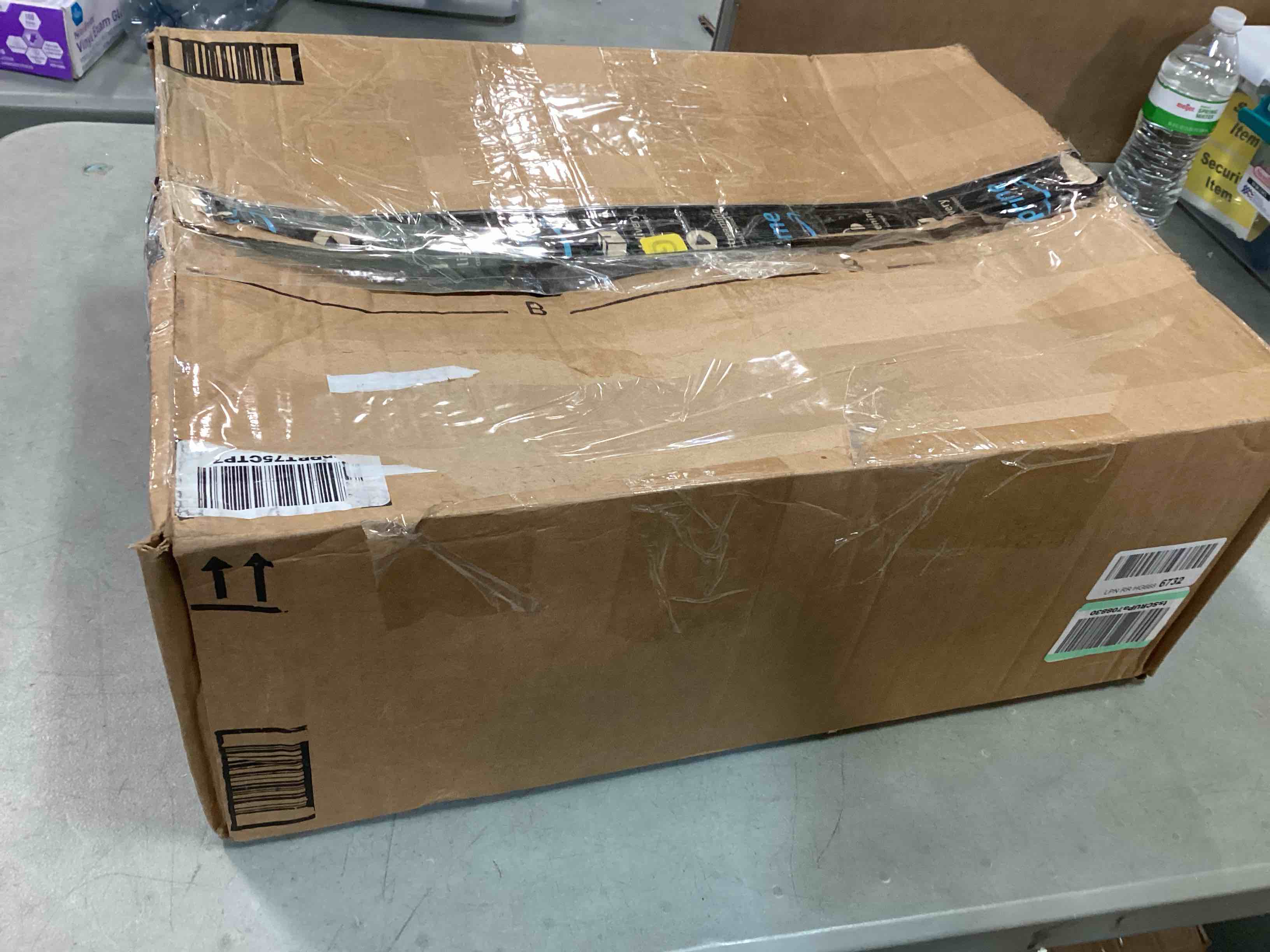https://s3.amazonaws.com/lotting-images-prod/bidfta/YEL5983268_1709403743399.jpeg
