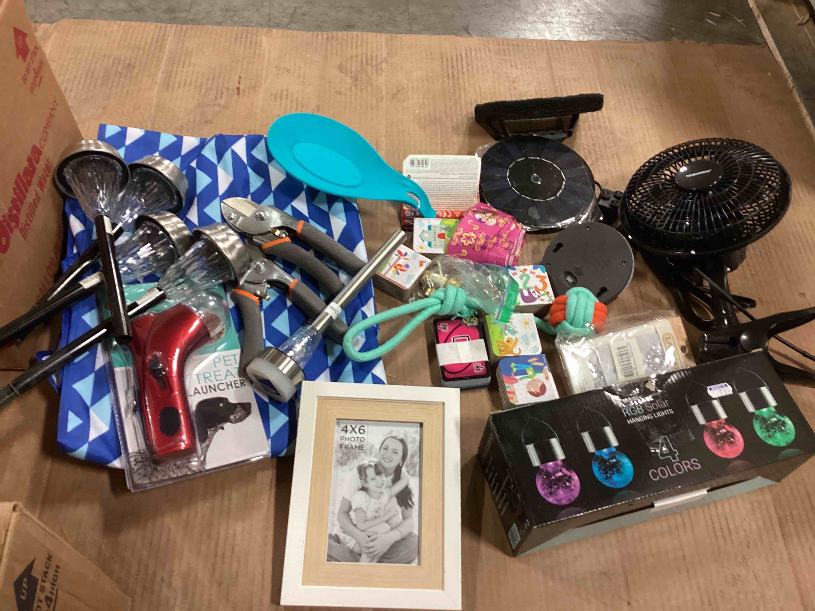 ASSORTMENT OF HOUSEHOLD ITEMS, FAN, TABLE CLOTH, FRAME, SOLAR LIGHT, PET SUPPLIES AND MORE