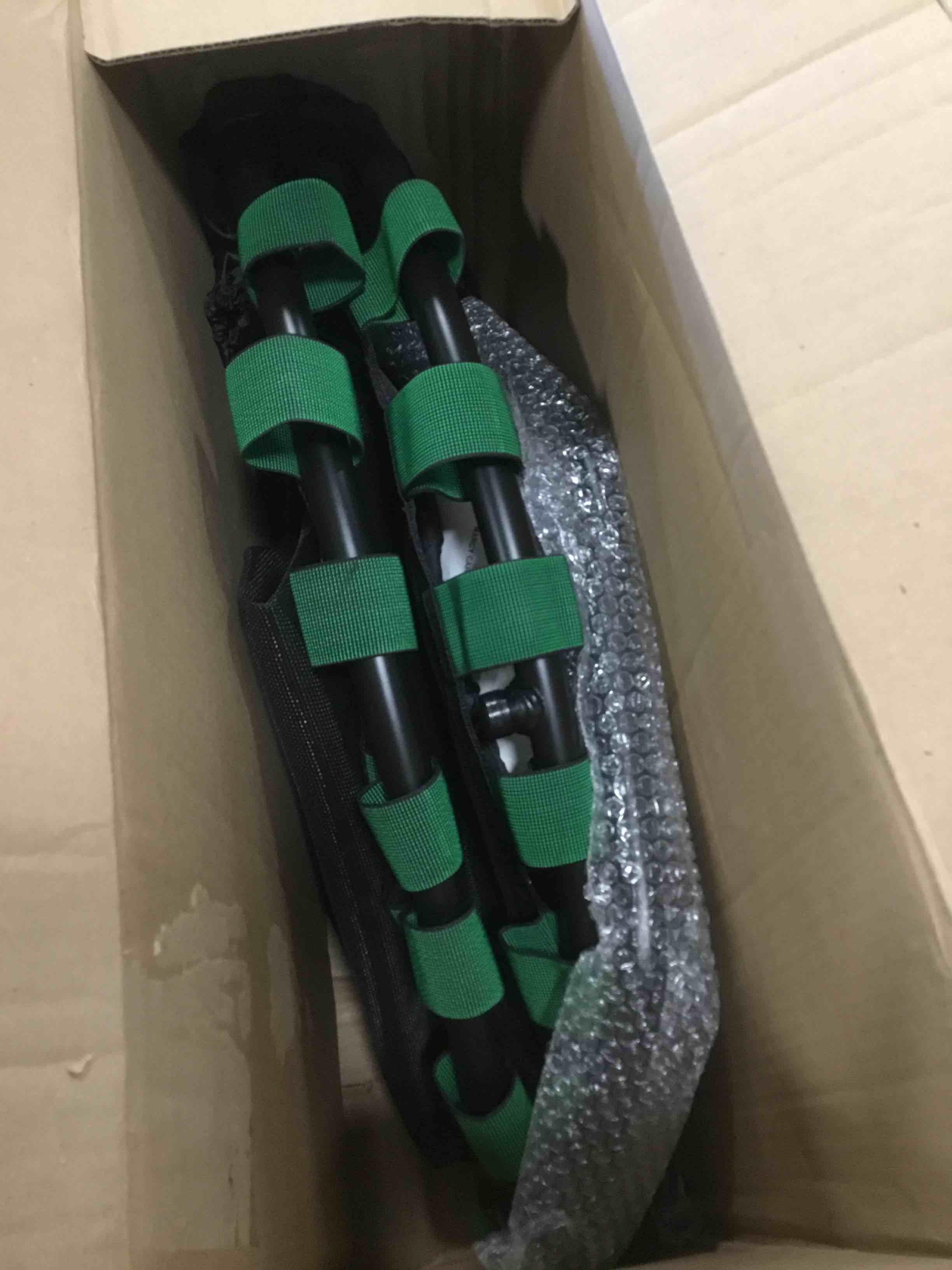 https://s3.amazonaws.com/lotting-images-prod/bidfta/YEL5996199_1707852360328.jpeg