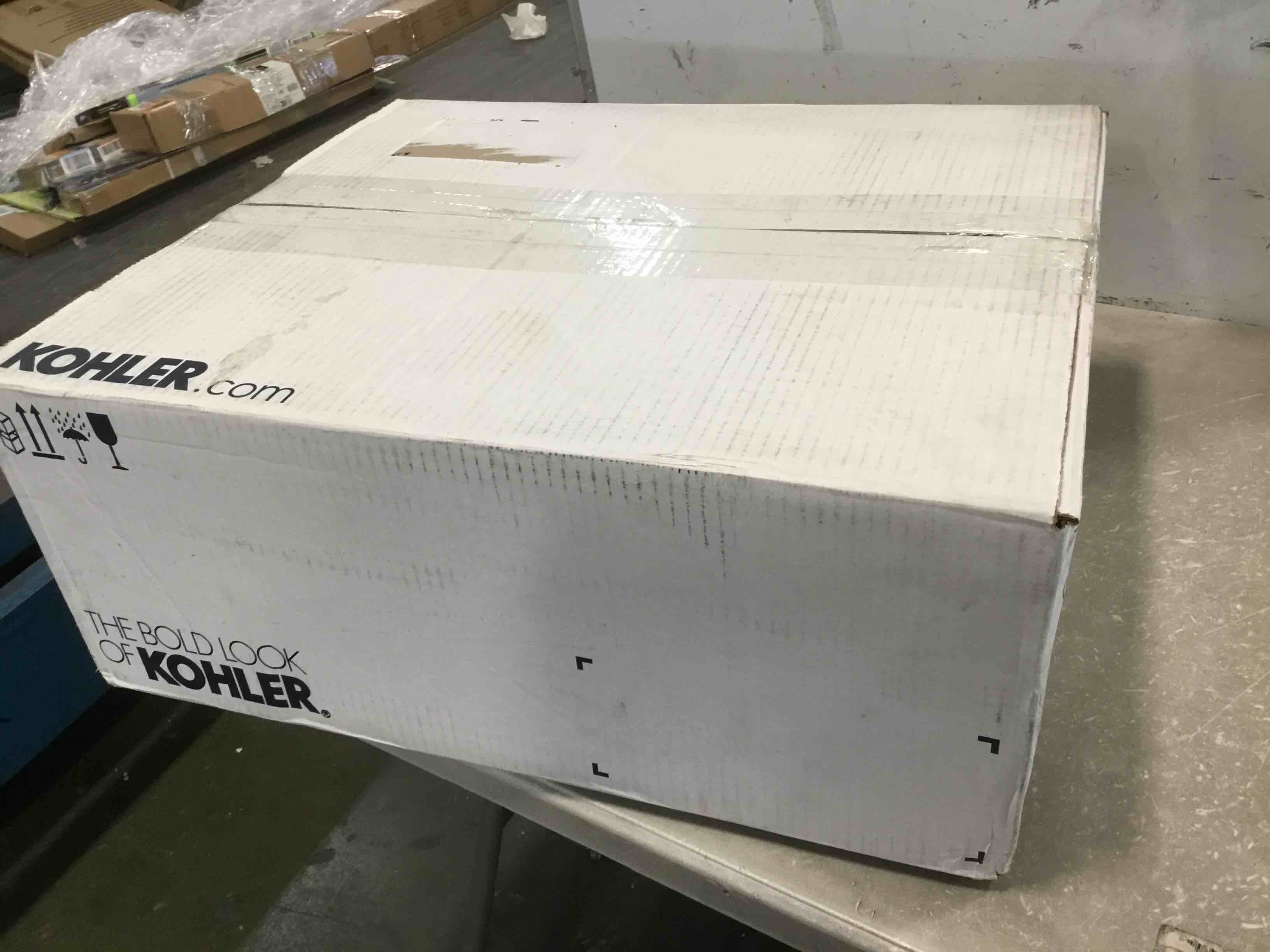 https://s3.amazonaws.com/lotting-images-prod/bidfta/YEL5996240_1707858953249.jpeg