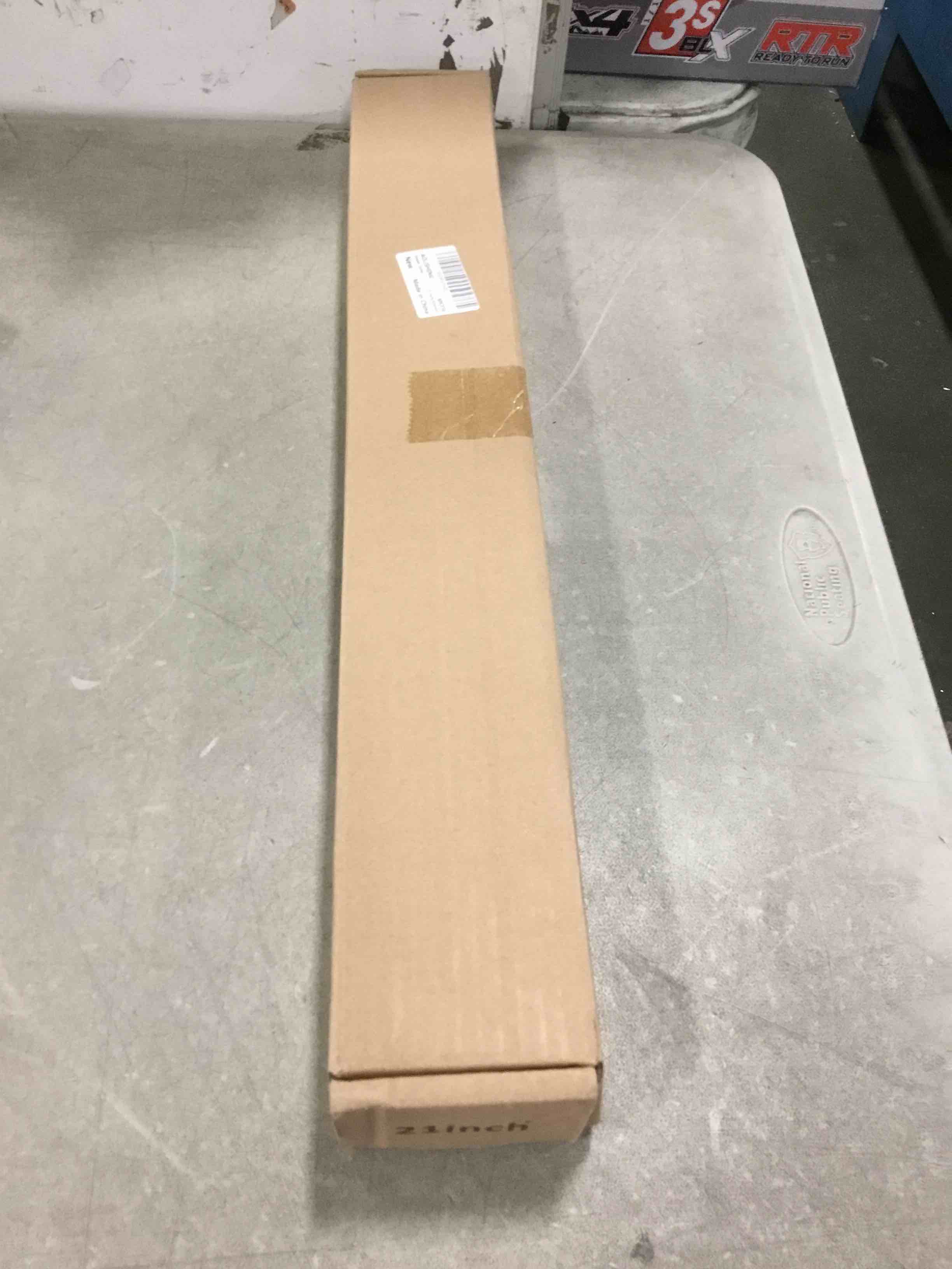 https://s3.amazonaws.com/lotting-images-prod/bidfta/YEL5996739_1708093802473.jpeg