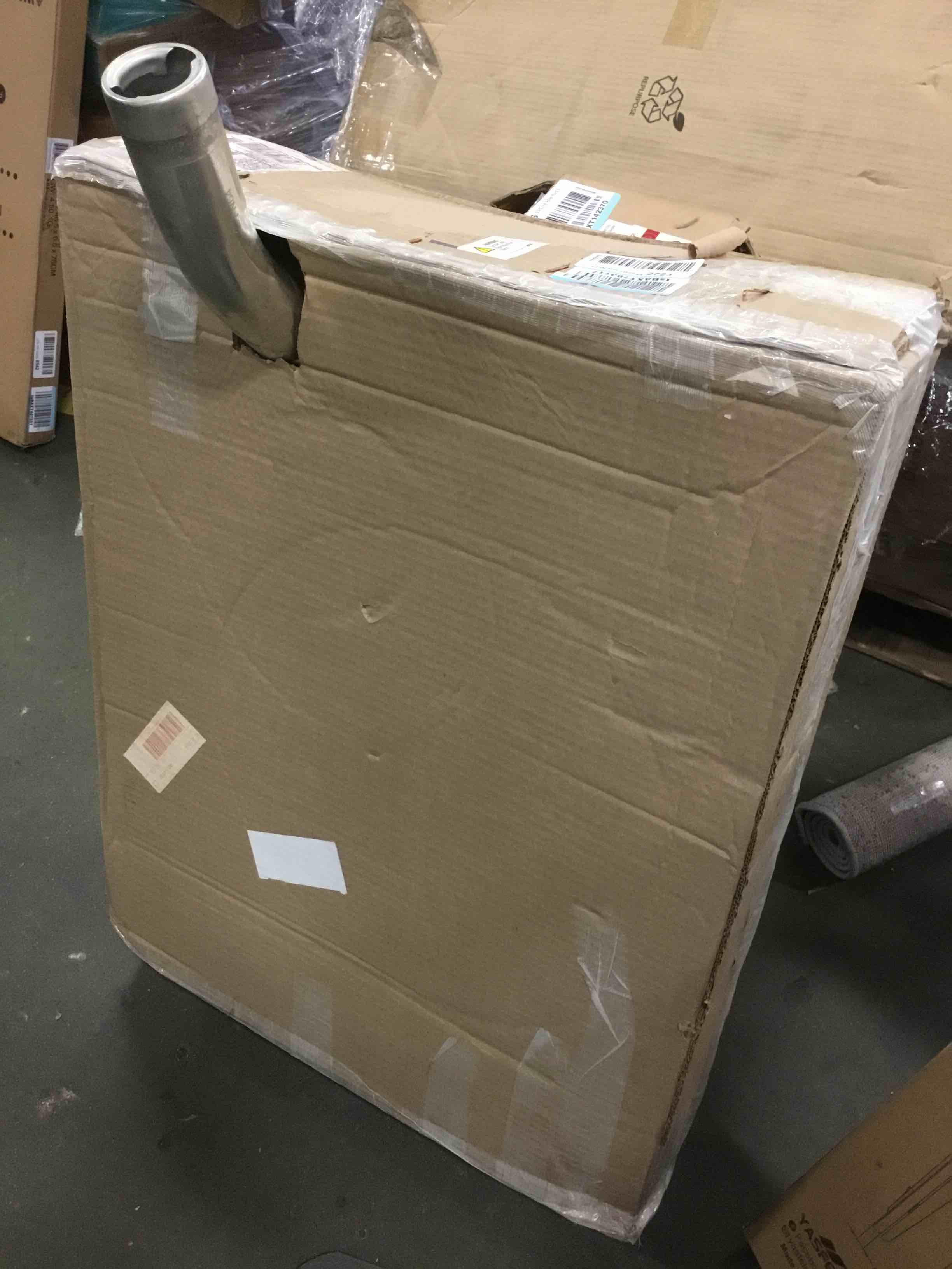 https://s3.amazonaws.com/lotting-images-prod/bidfta/YEL5996761_1708098851300.jpeg