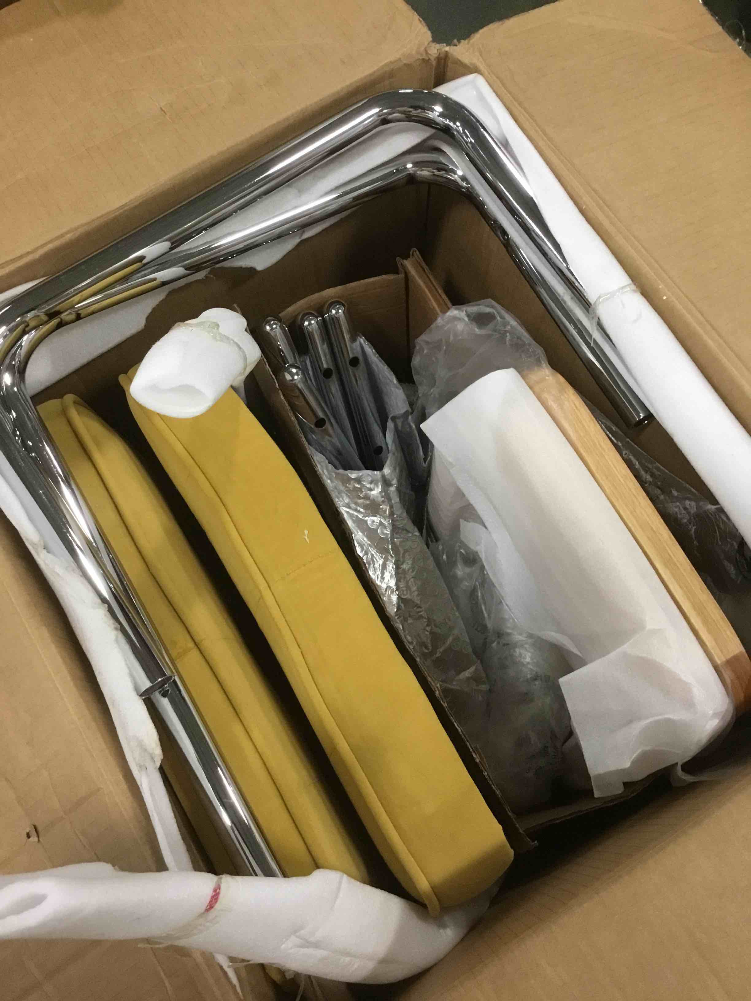 https://s3.amazonaws.com/lotting-images-prod/bidfta/YEL5996832_1708111135423.jpeg