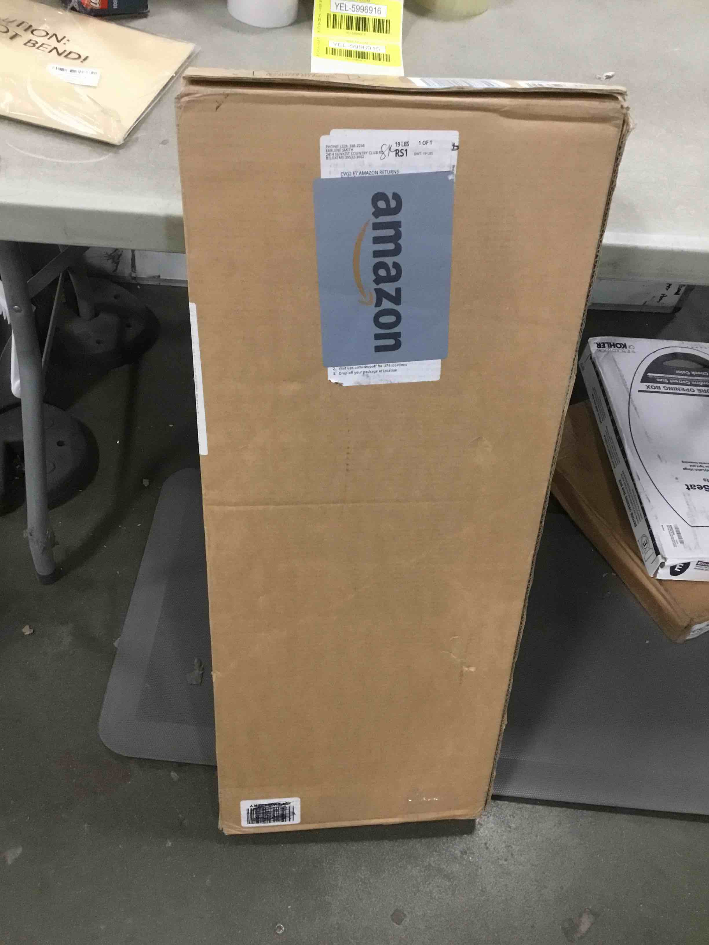 https://s3.amazonaws.com/lotting-images-prod/bidfta/YEL5996915_1708178966531.jpeg