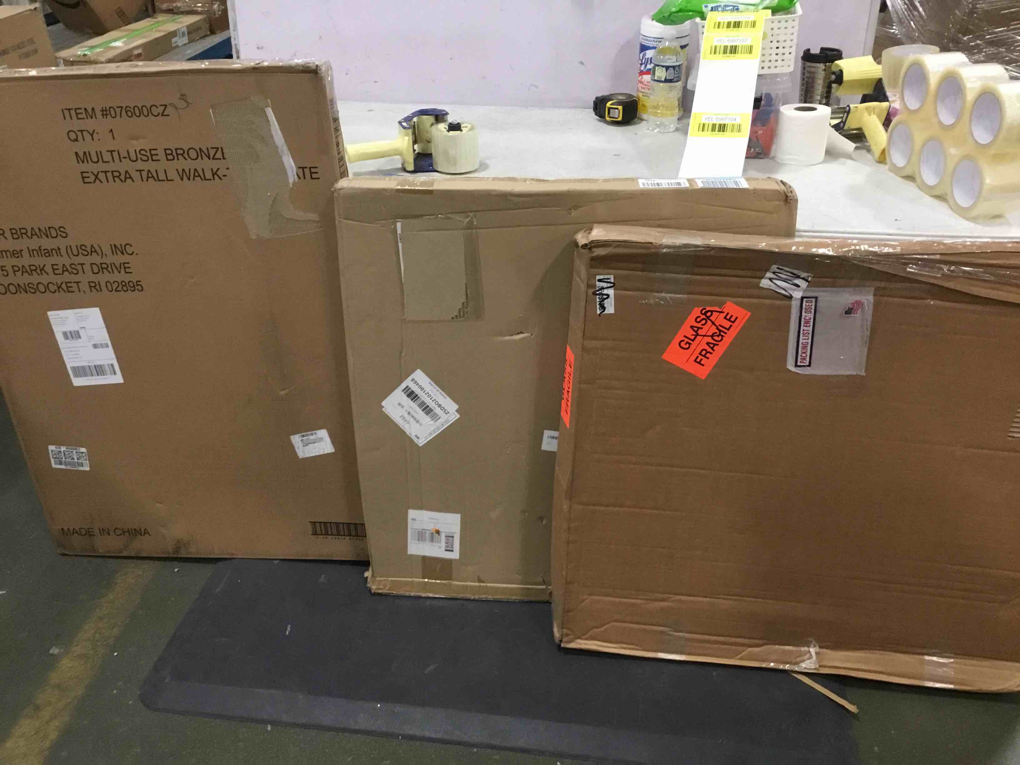 https://s3.amazonaws.com/lotting-images-prod/bidfta/YEL5997104_1708346510253.jpeg