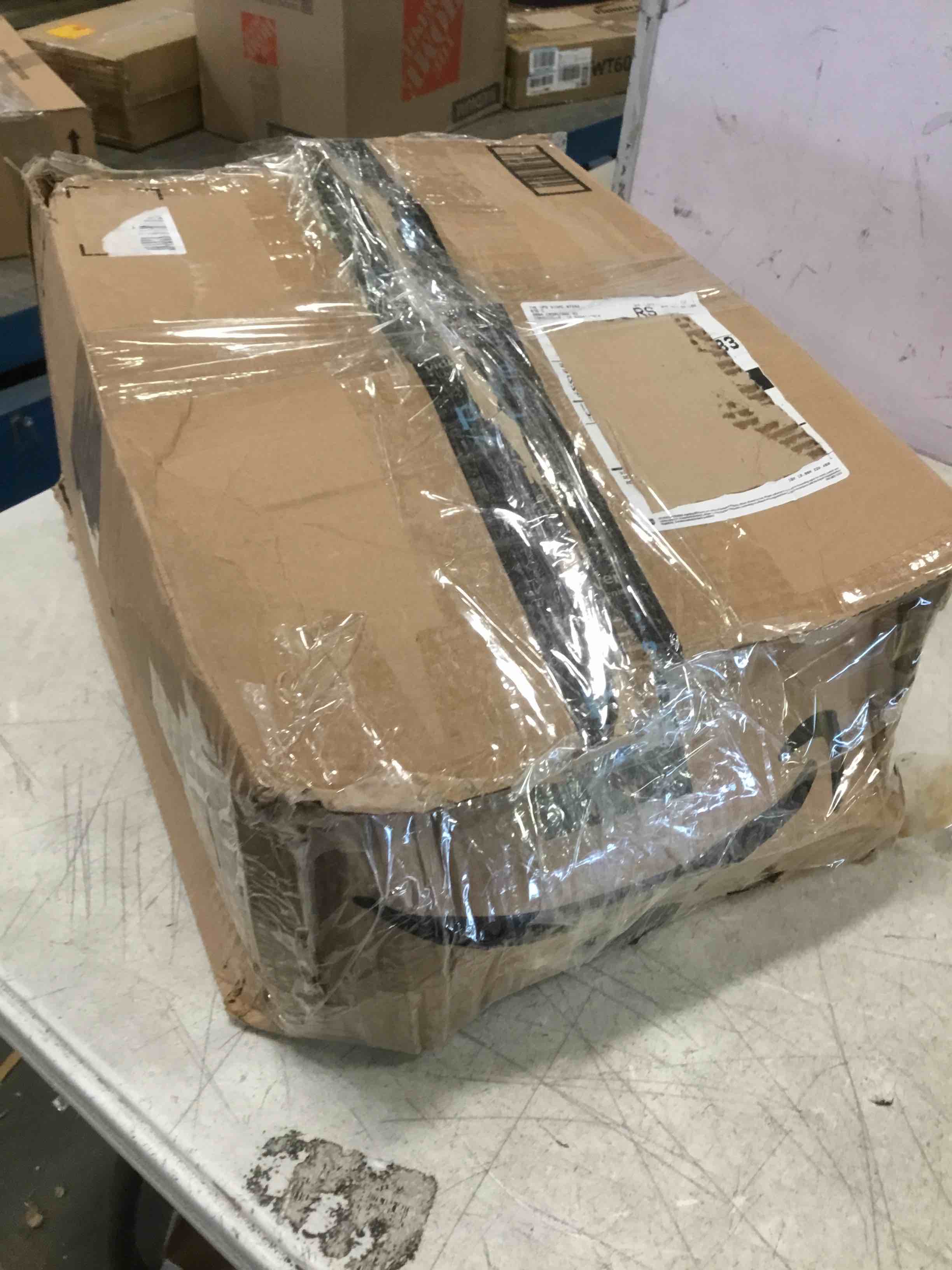 https://s3.amazonaws.com/lotting-images-prod/bidfta/YEL5997279_1708369403034.jpeg