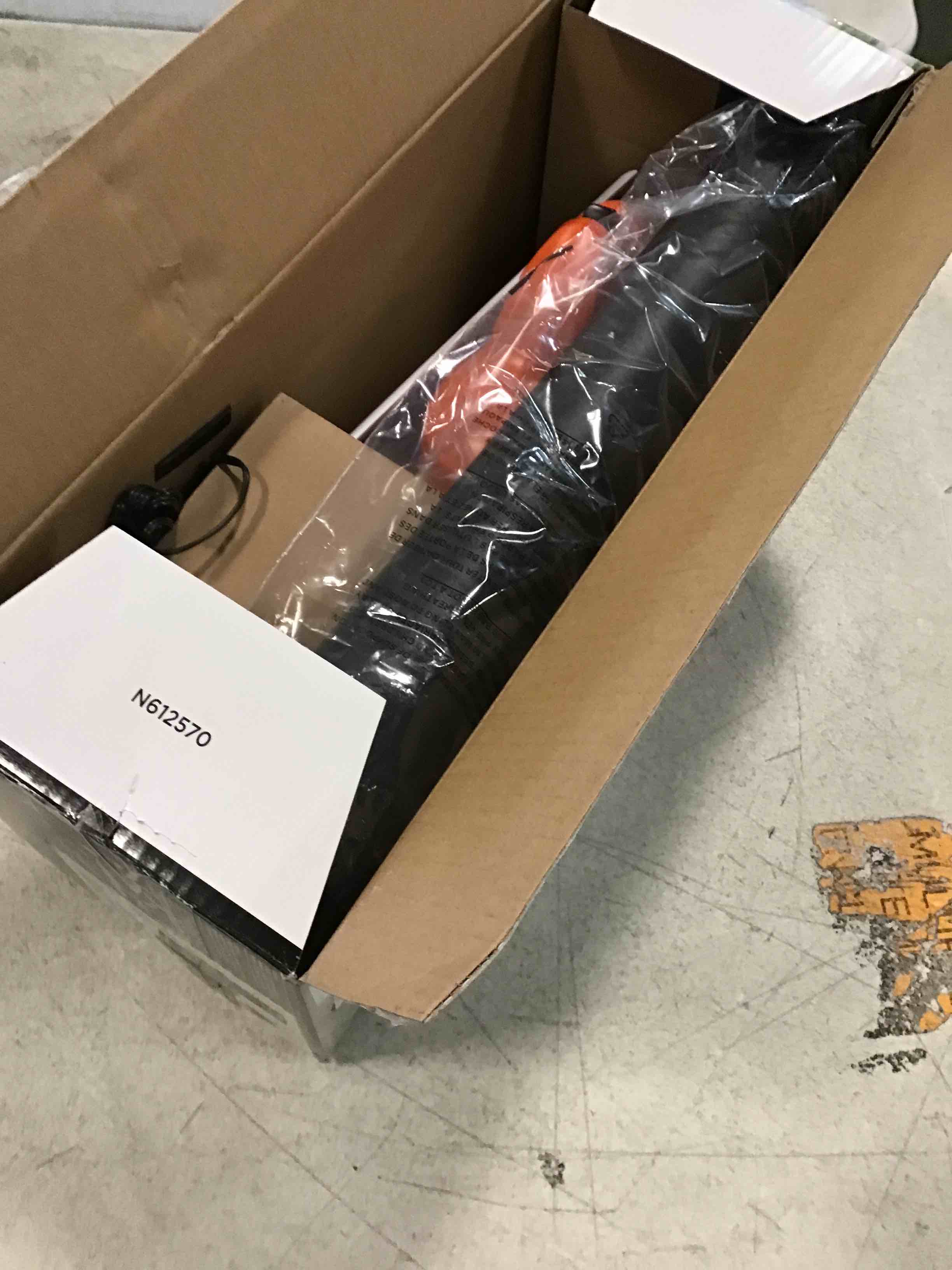 https://s3.amazonaws.com/lotting-images-prod/bidfta/YEL5997522_1707144732002.jpeg