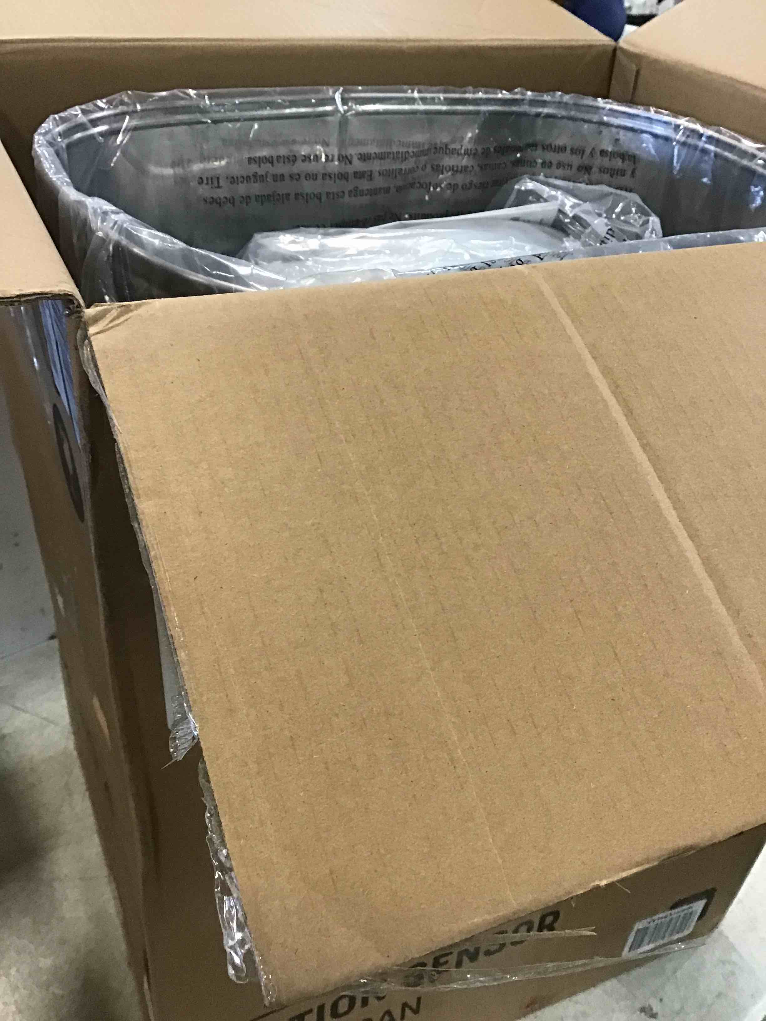 https://s3.amazonaws.com/lotting-images-prod/bidfta/YEL5997629_1707159130959.jpeg