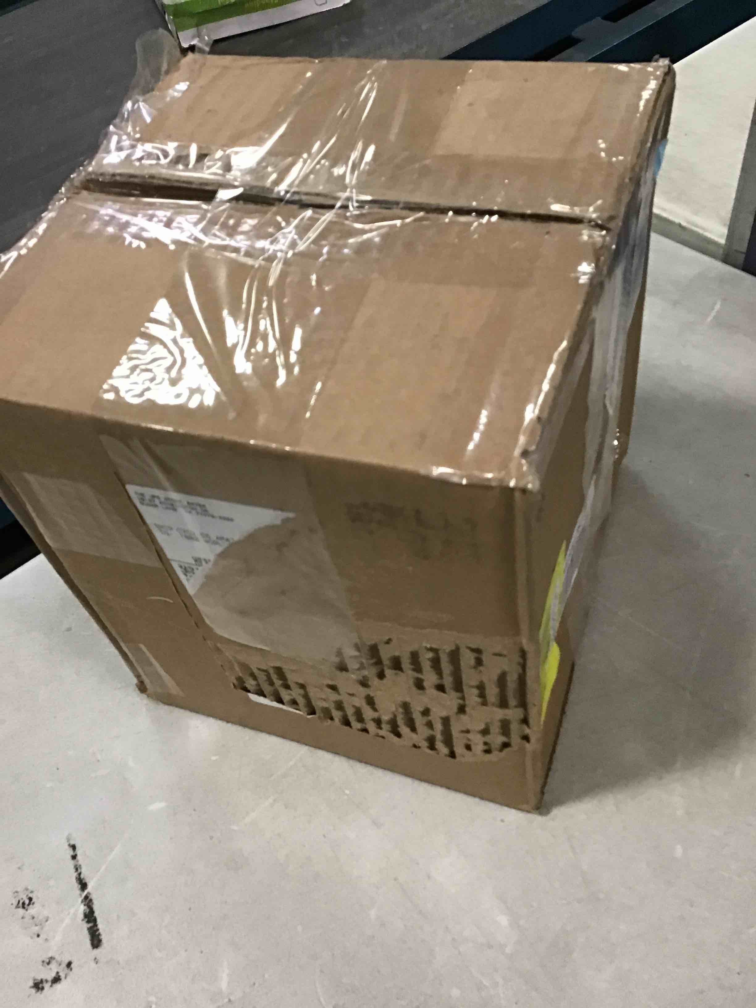https://s3.amazonaws.com/lotting-images-prod/bidfta/YEL5997912_1707235962952.jpeg