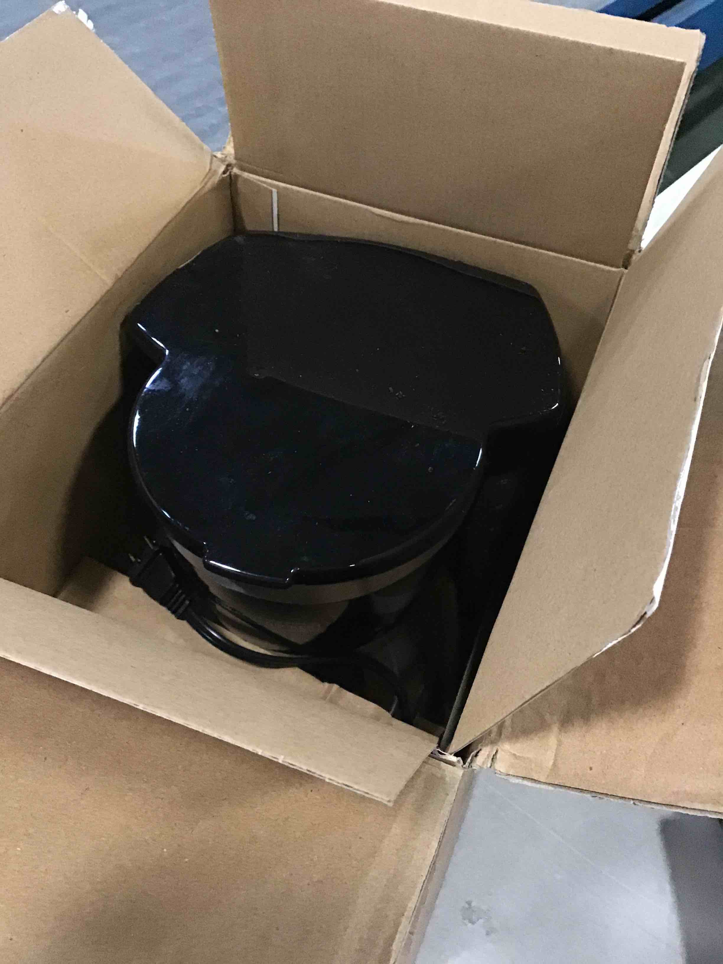 https://s3.amazonaws.com/lotting-images-prod/bidfta/YEL5997919_1707237016091.jpeg