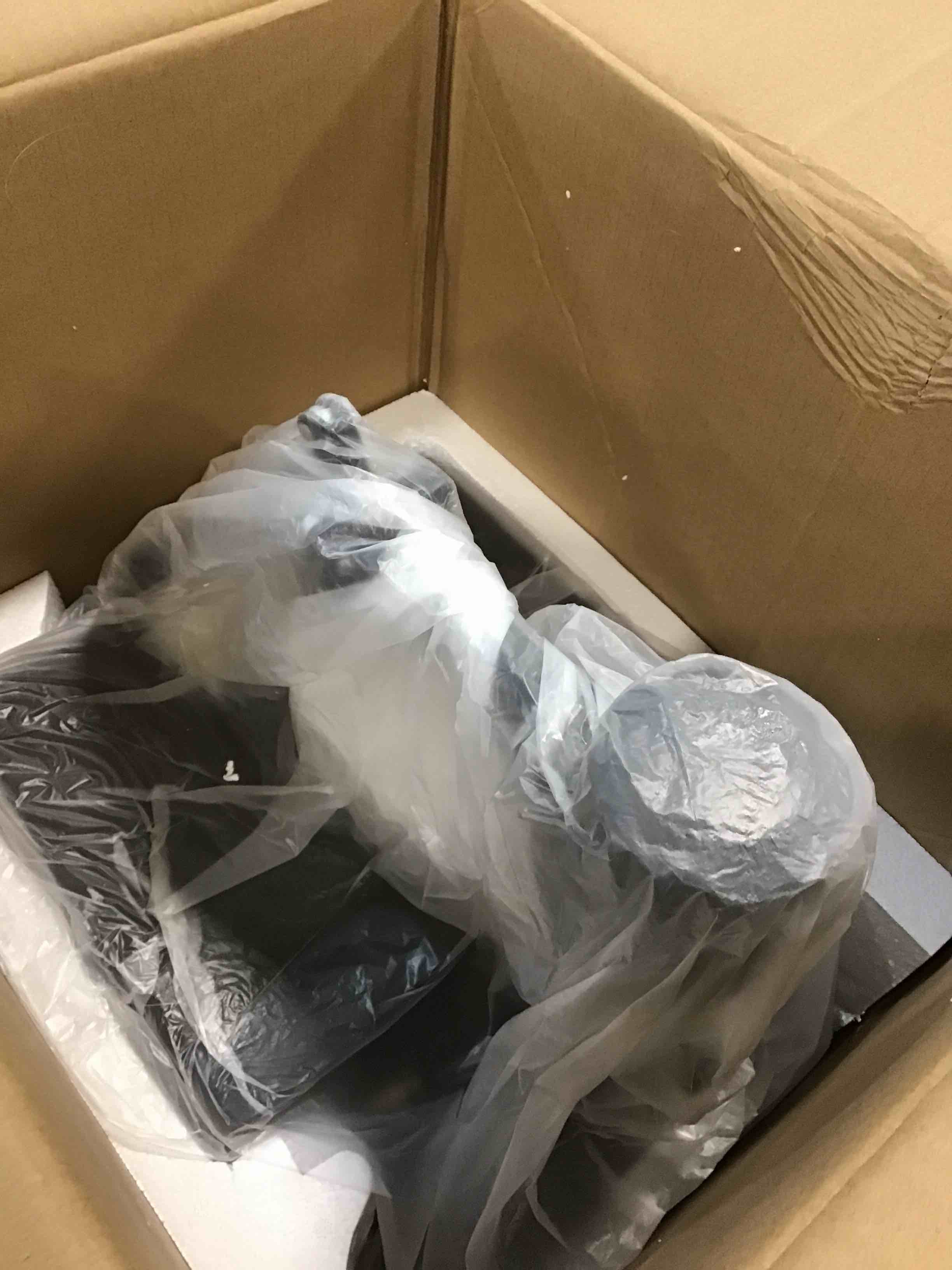 https://s3.amazonaws.com/lotting-images-prod/bidfta/YEL5998436_1707400842178.jpeg