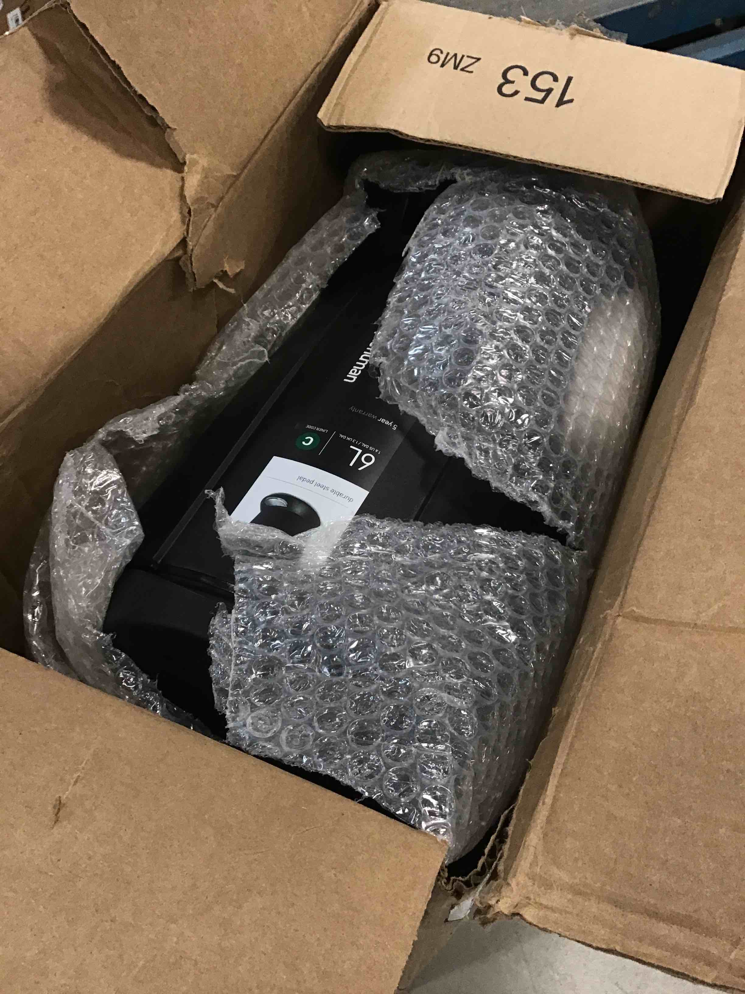 https://s3.amazonaws.com/lotting-images-prod/bidfta/YEL5998446_1707401947826.jpeg