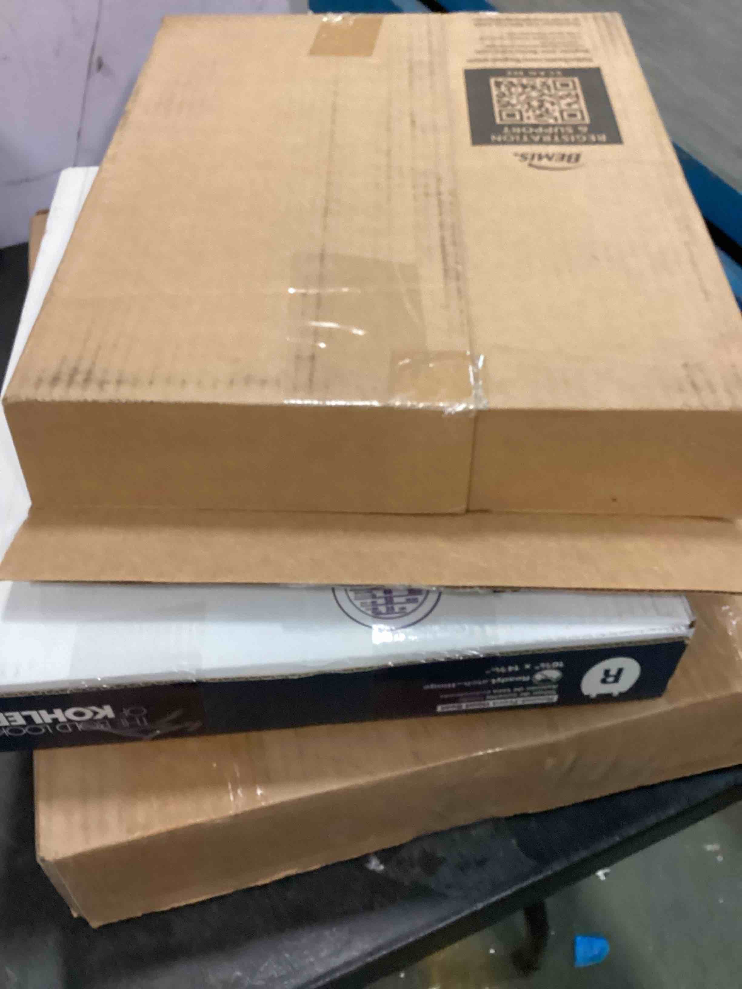 https://s3.amazonaws.com/lotting-images-prod/bidfta/YEL5998842_1707513012726.jpeg