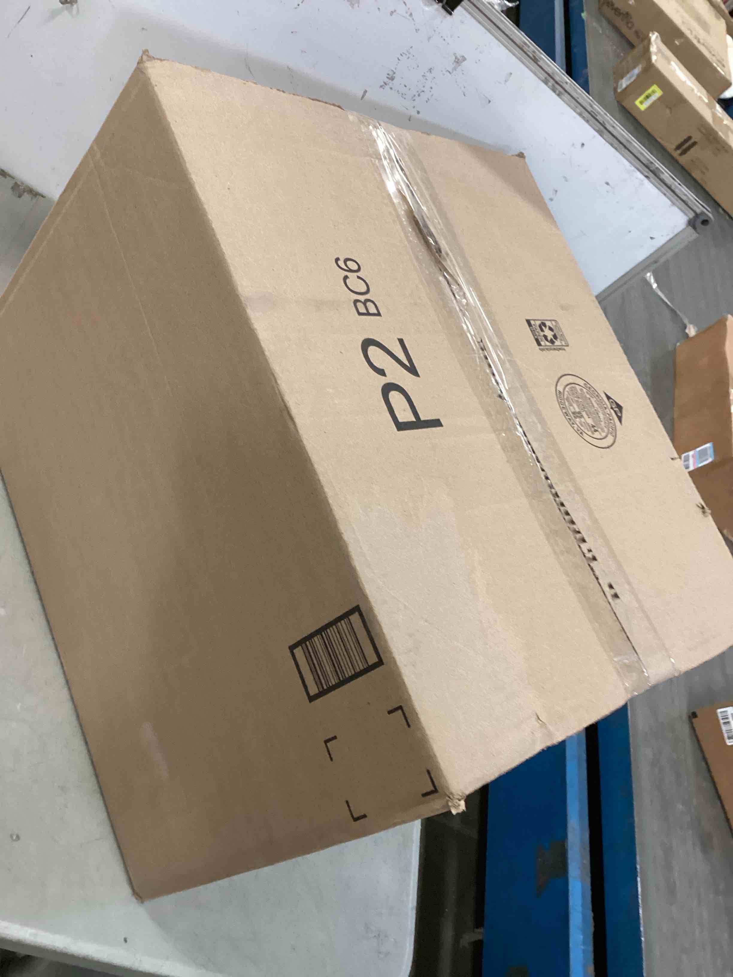 https://s3.amazonaws.com/lotting-images-prod/bidfta/YEL5999030_1707483469918.jpeg