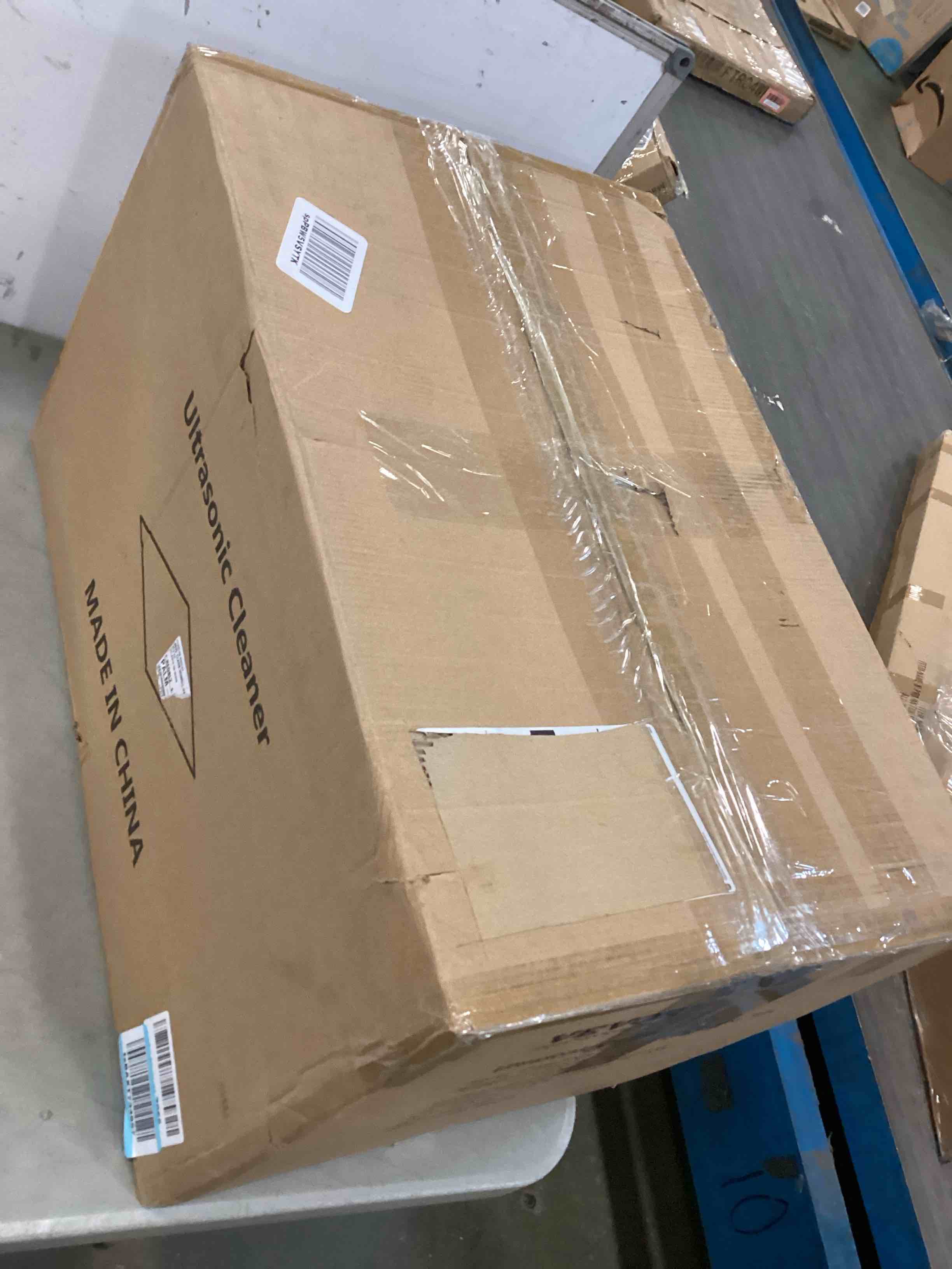 https://s3.amazonaws.com/lotting-images-prod/bidfta/YEL5999039_1707484439900.jpeg