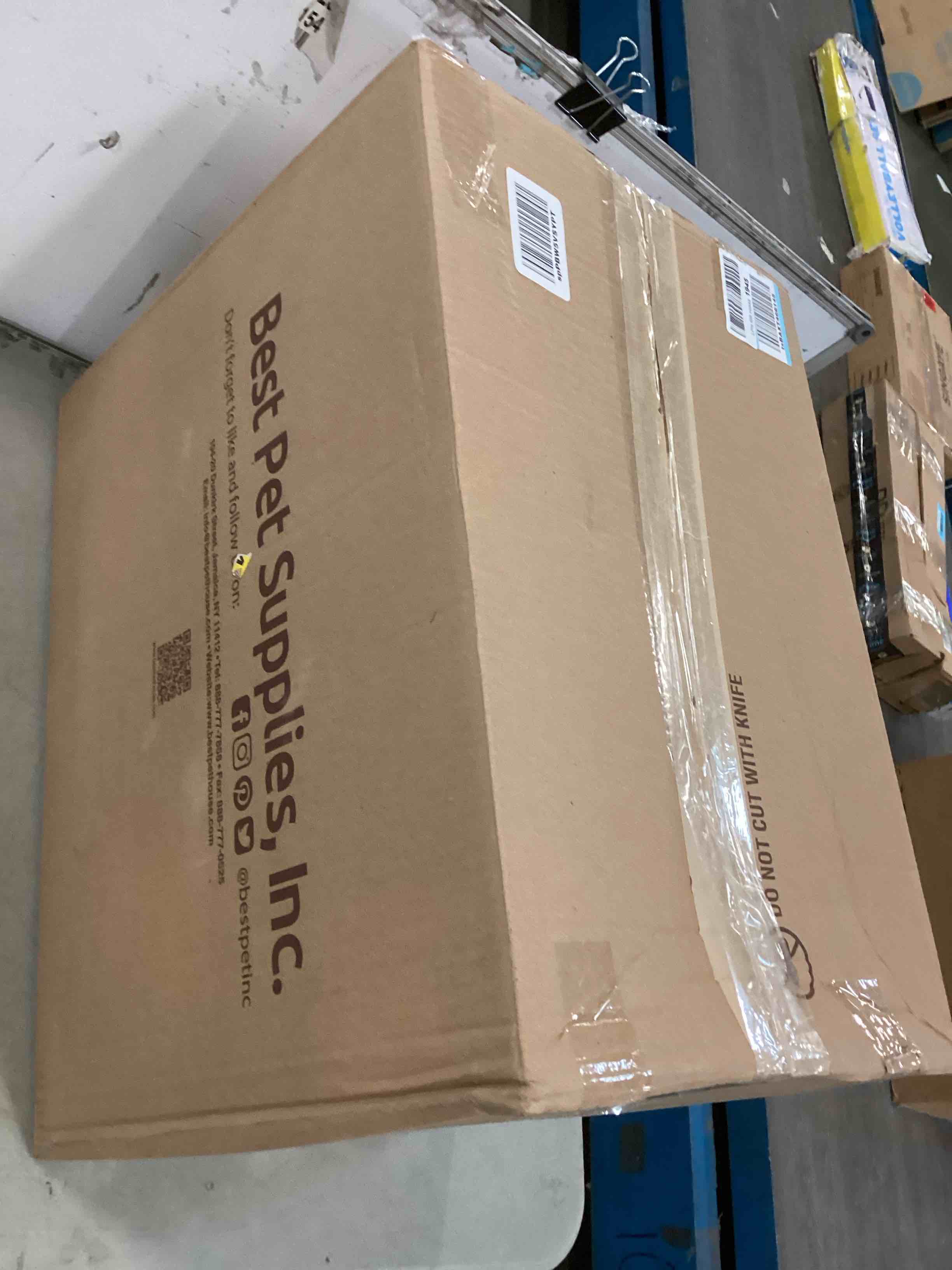 https://s3.amazonaws.com/lotting-images-prod/bidfta/YEL5999077_1707488638366.jpeg