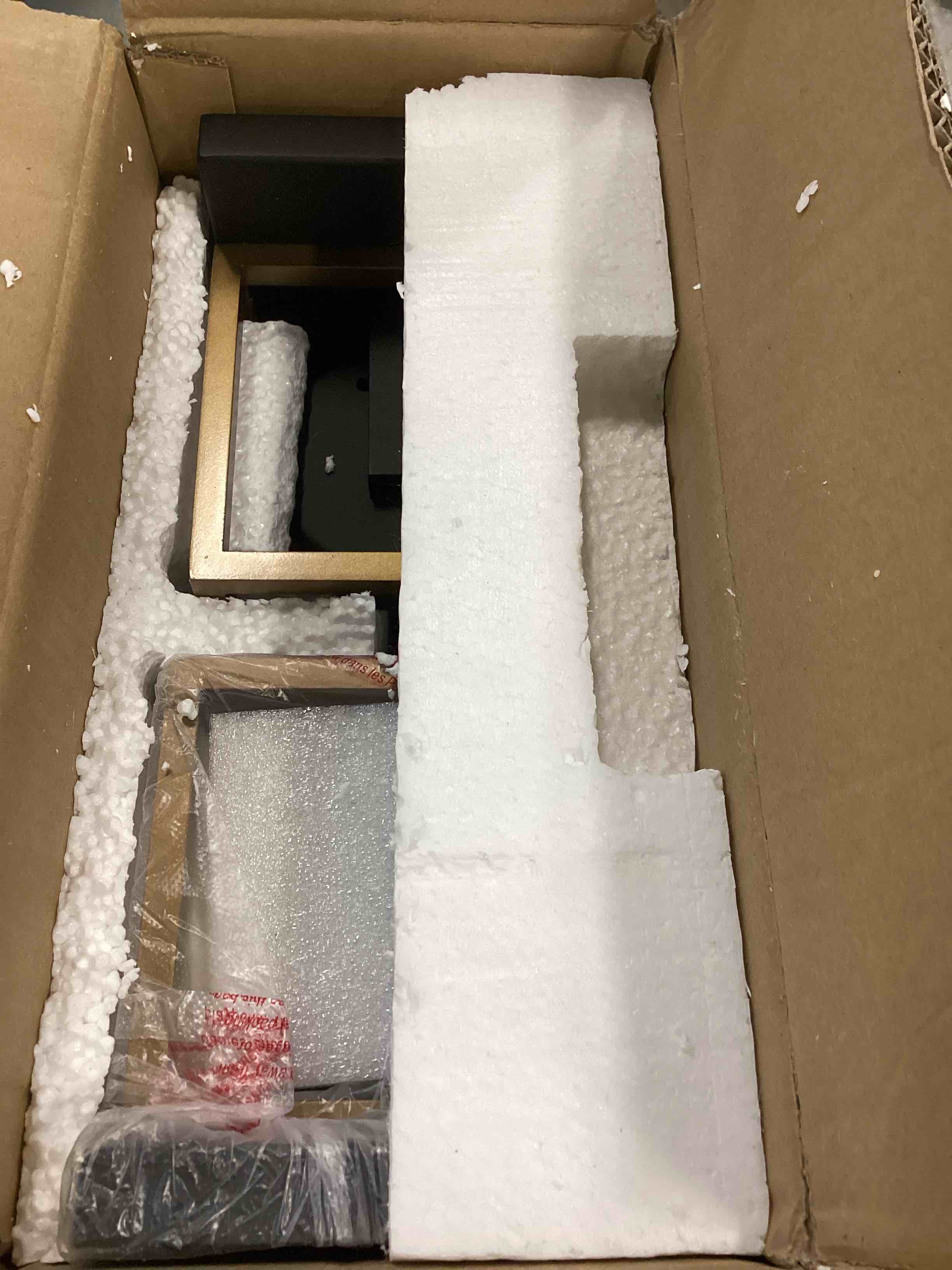 https://s3.amazonaws.com/lotting-images-prod/bidfta/YEL5999213_1707571453648.jpeg