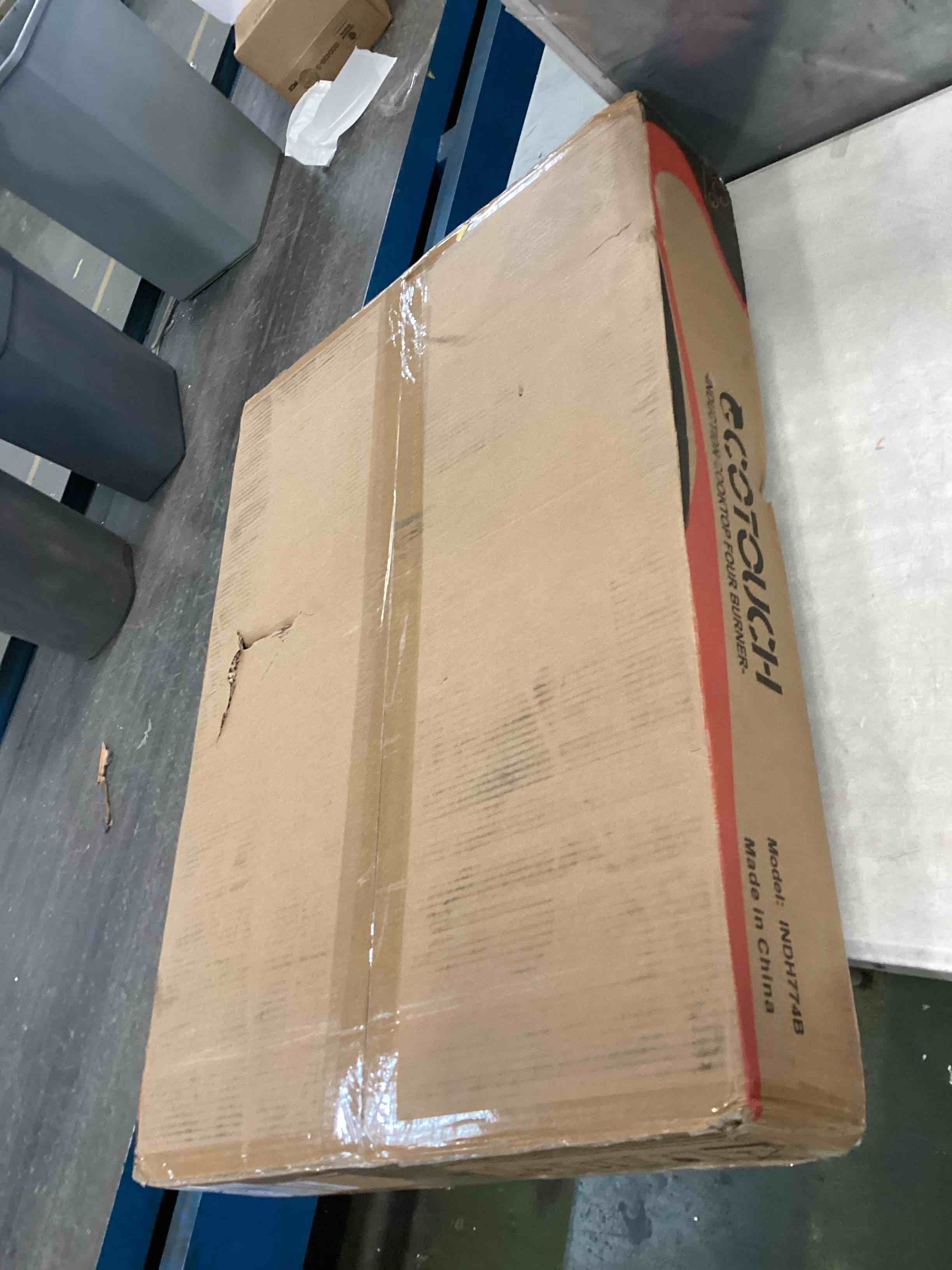 https://s3.amazonaws.com/lotting-images-prod/bidfta/YEL5999408_1707749779250.jpeg
