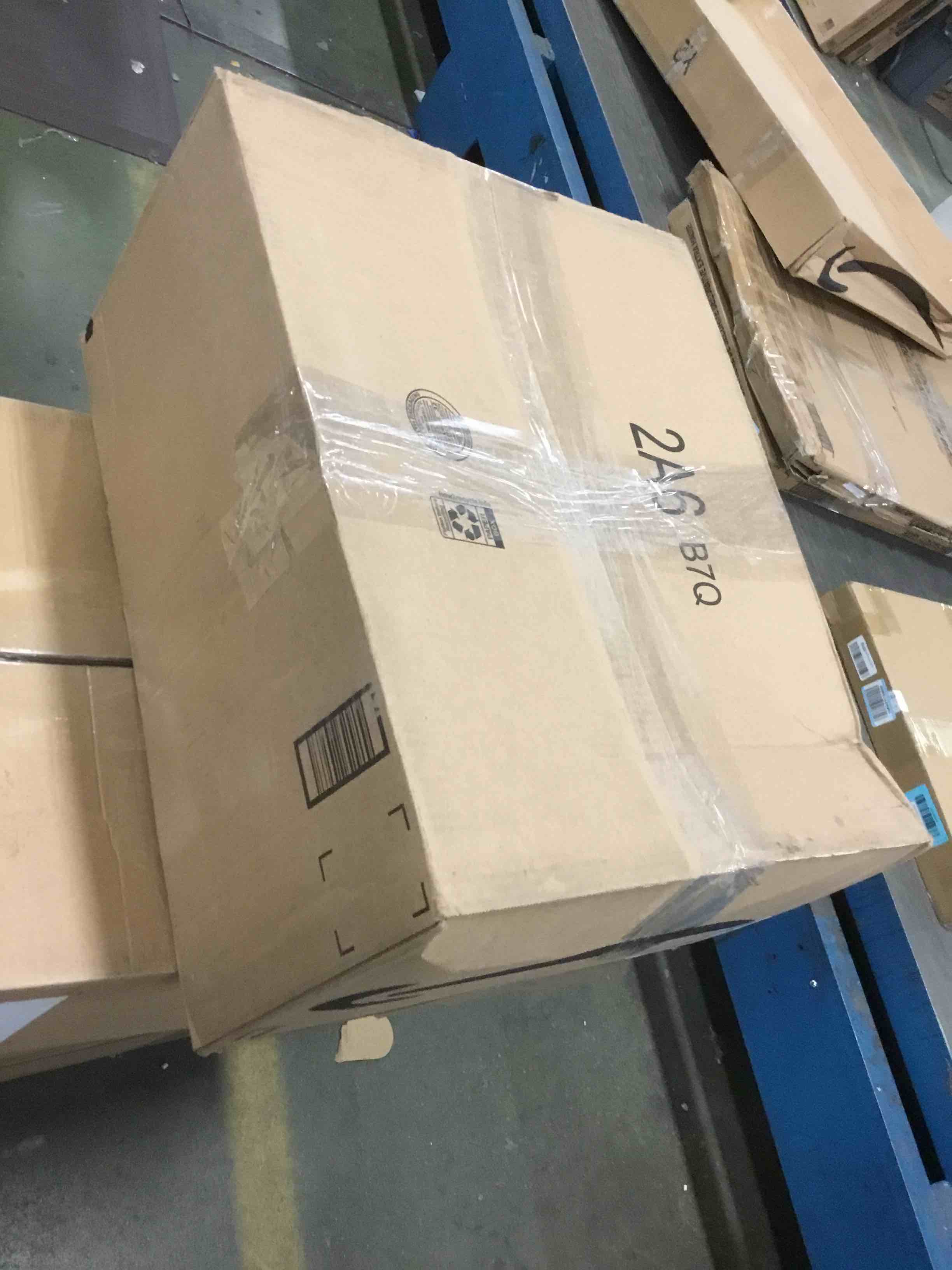 https://s3.amazonaws.com/lotting-images-prod/bidfta/YEL5999959_1707940444964.jpeg