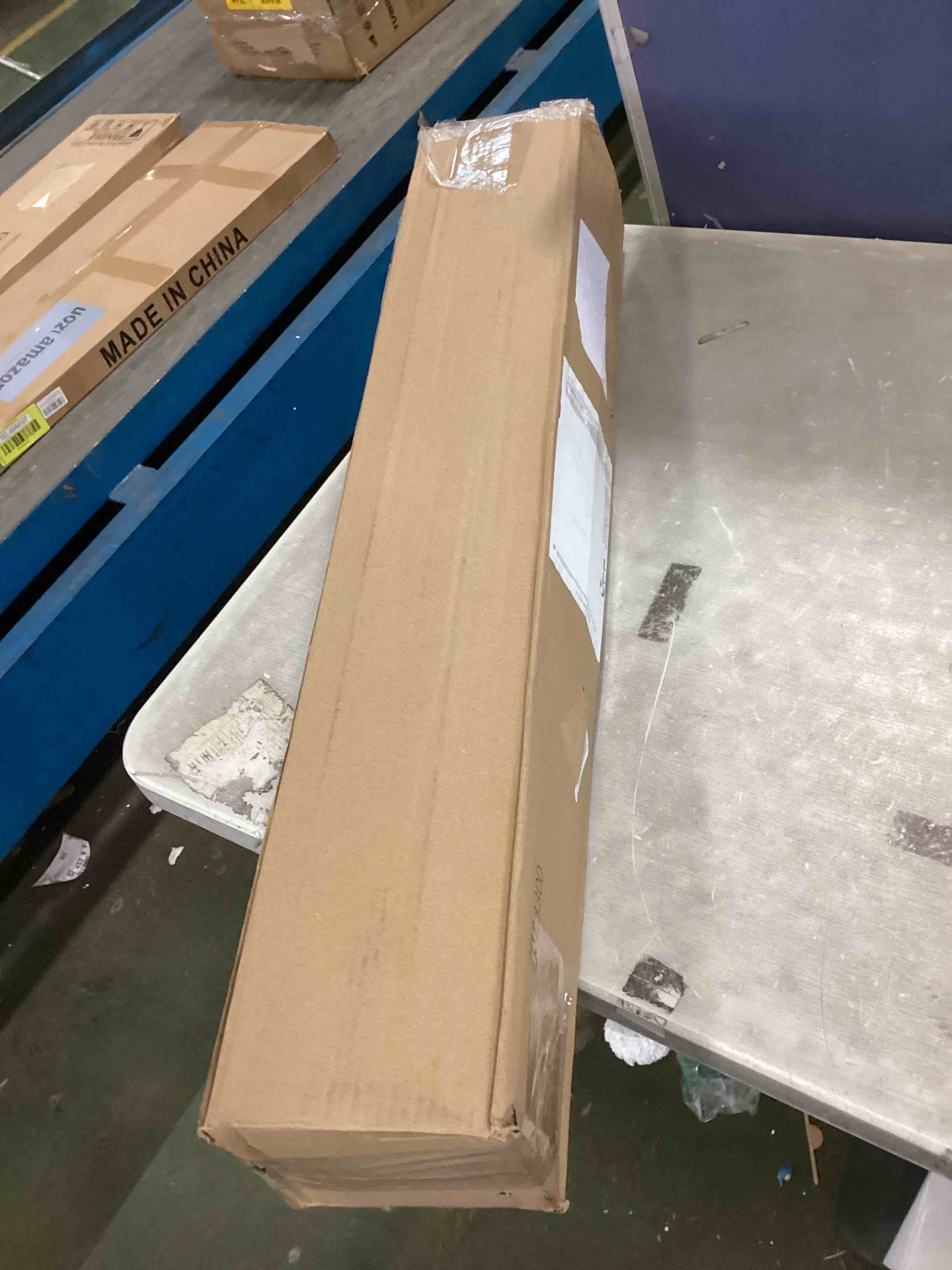 https://s3.amazonaws.com/lotting-images-prod/bidfta/YEL6000294_1708103940933.jpeg