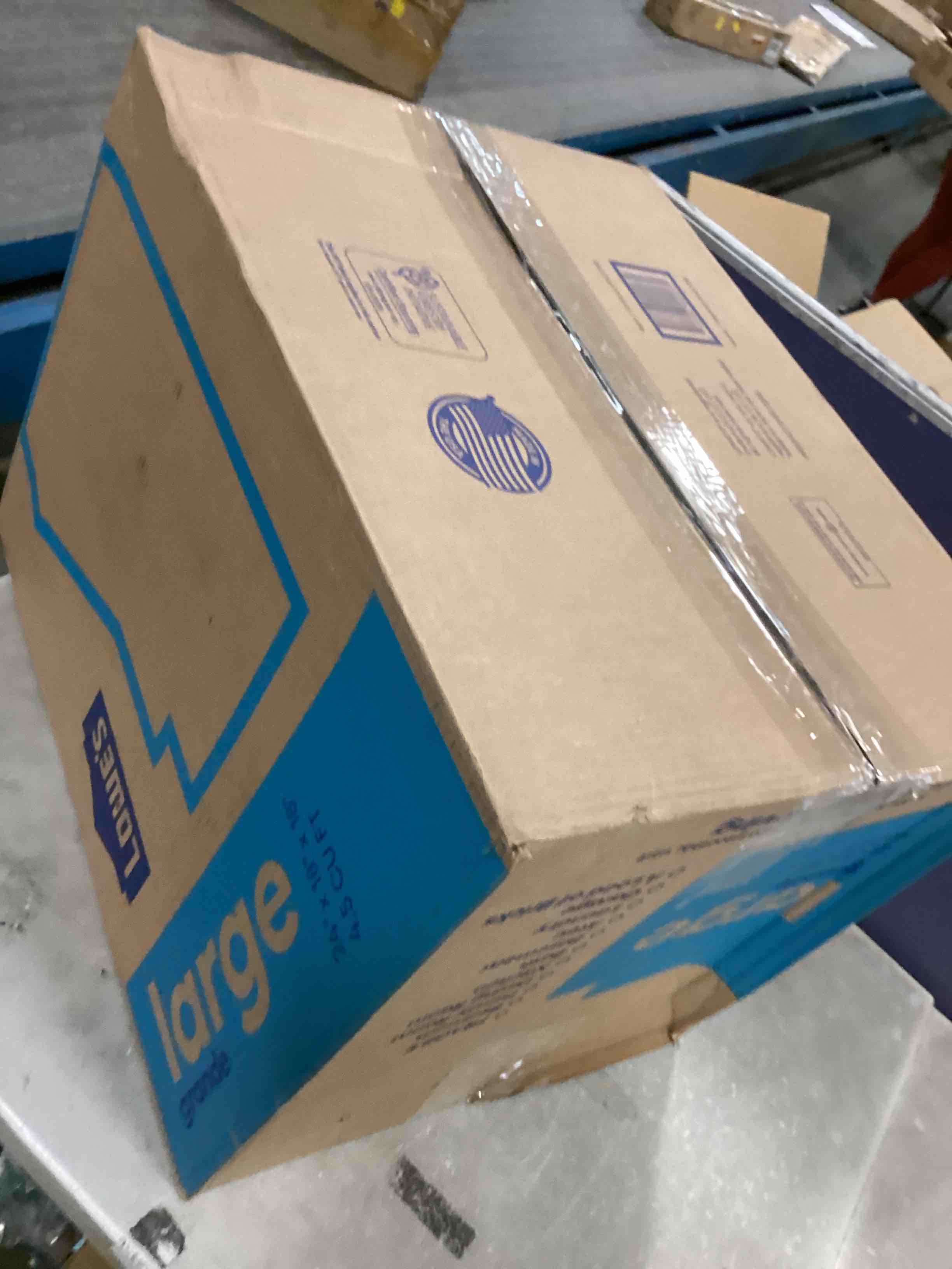 https://s3.amazonaws.com/lotting-images-prod/bidfta/YEL6000327_1708110109255.jpeg