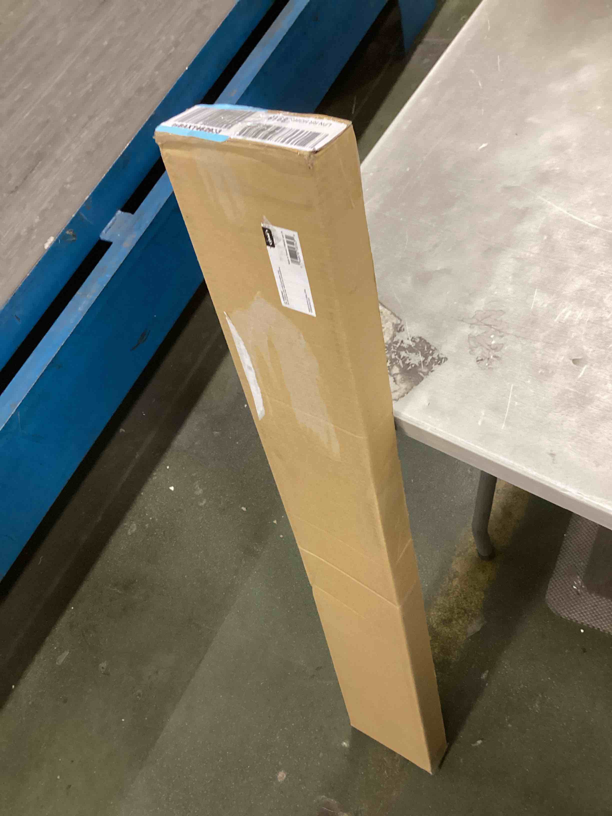 https://s3.amazonaws.com/lotting-images-prod/bidfta/YEL6000439_1708181031017.jpeg