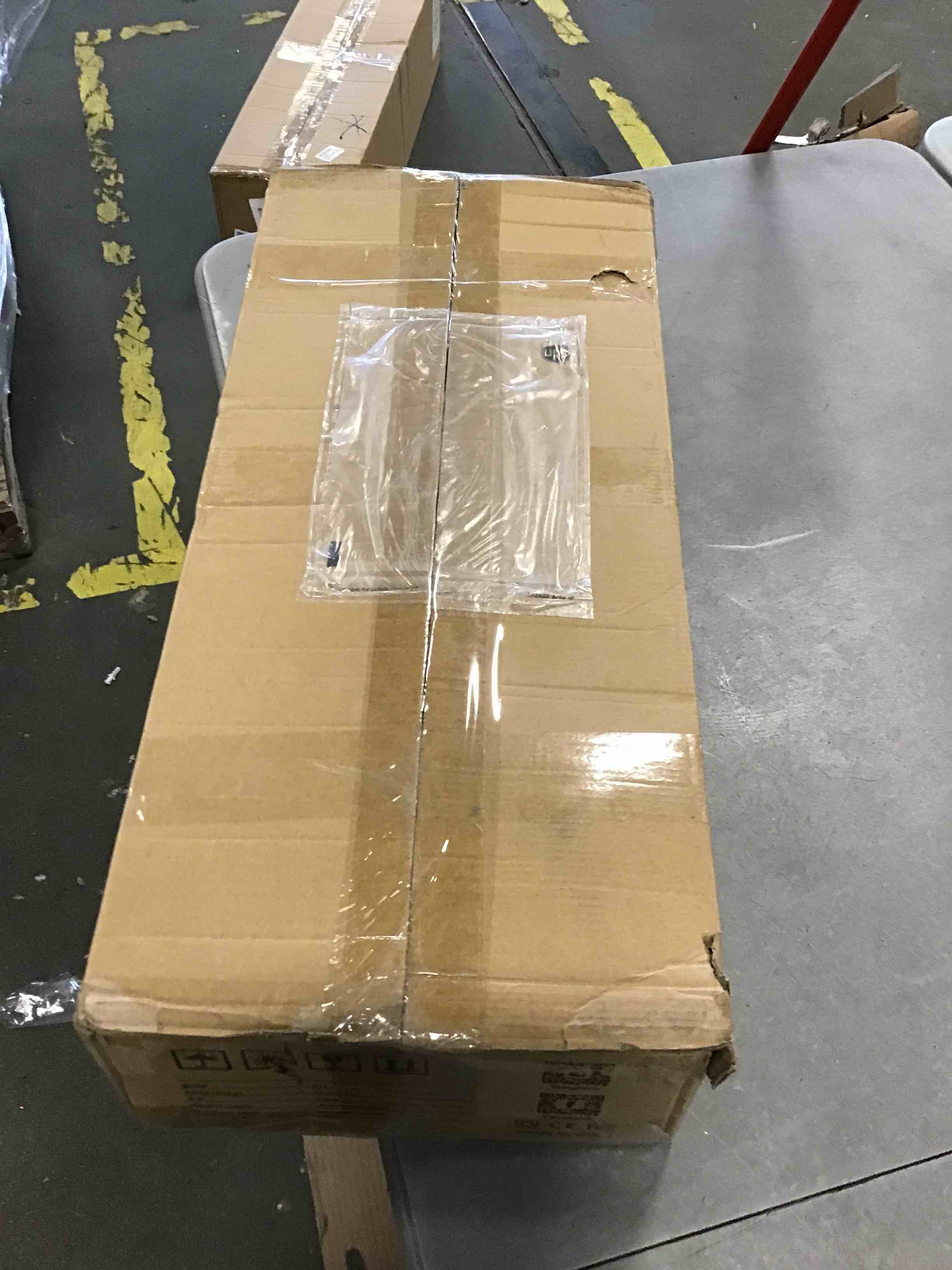 https://s3.amazonaws.com/lotting-images-prod/bidfta/YEL6000449_1707062040436.jpeg